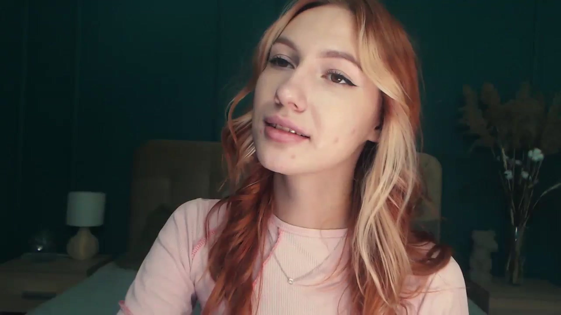 Gallery image thumbnail from LovelyGin's myfreecams stream on, 09/06/2023, 12:58 image 16 of 20