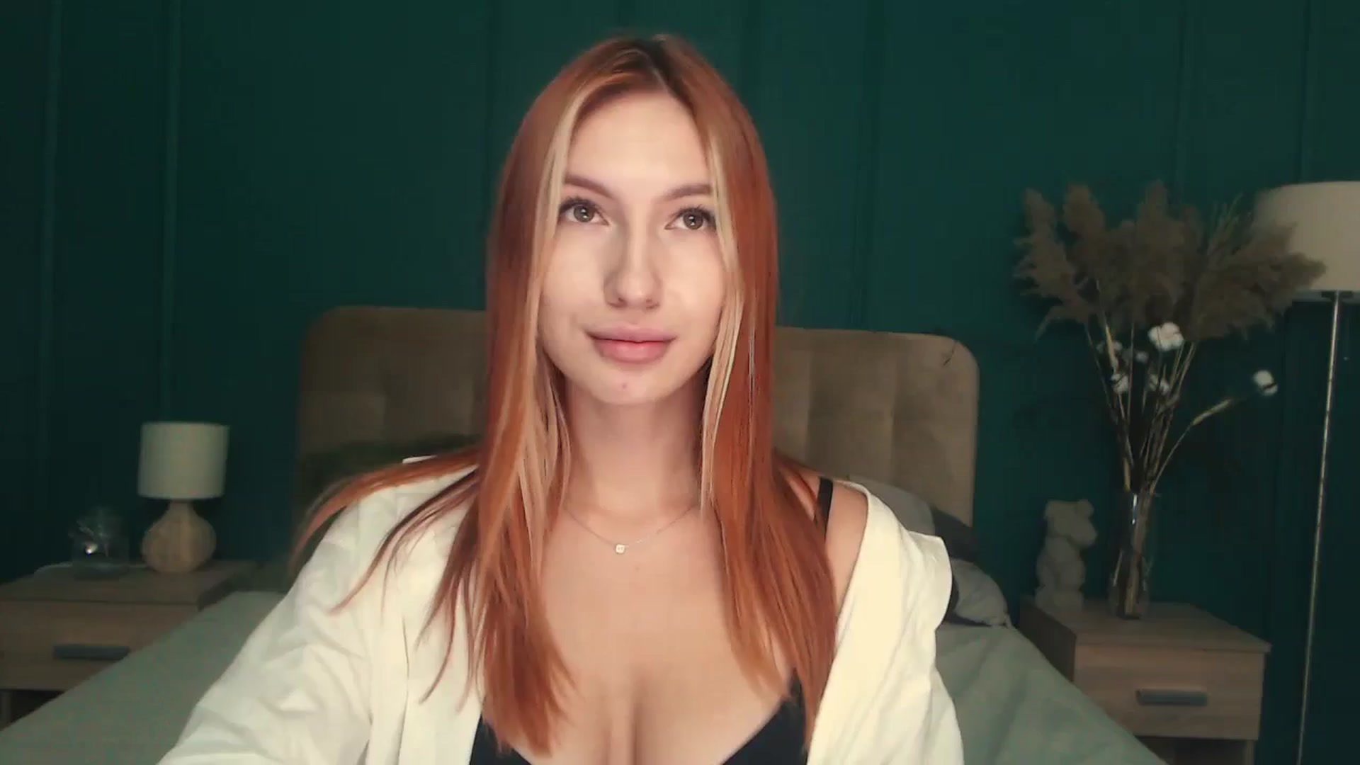 Gallery image thumbnail from LovelyGin's myfreecams stream on, 09/12/2023, 12:45 image 6 of 20