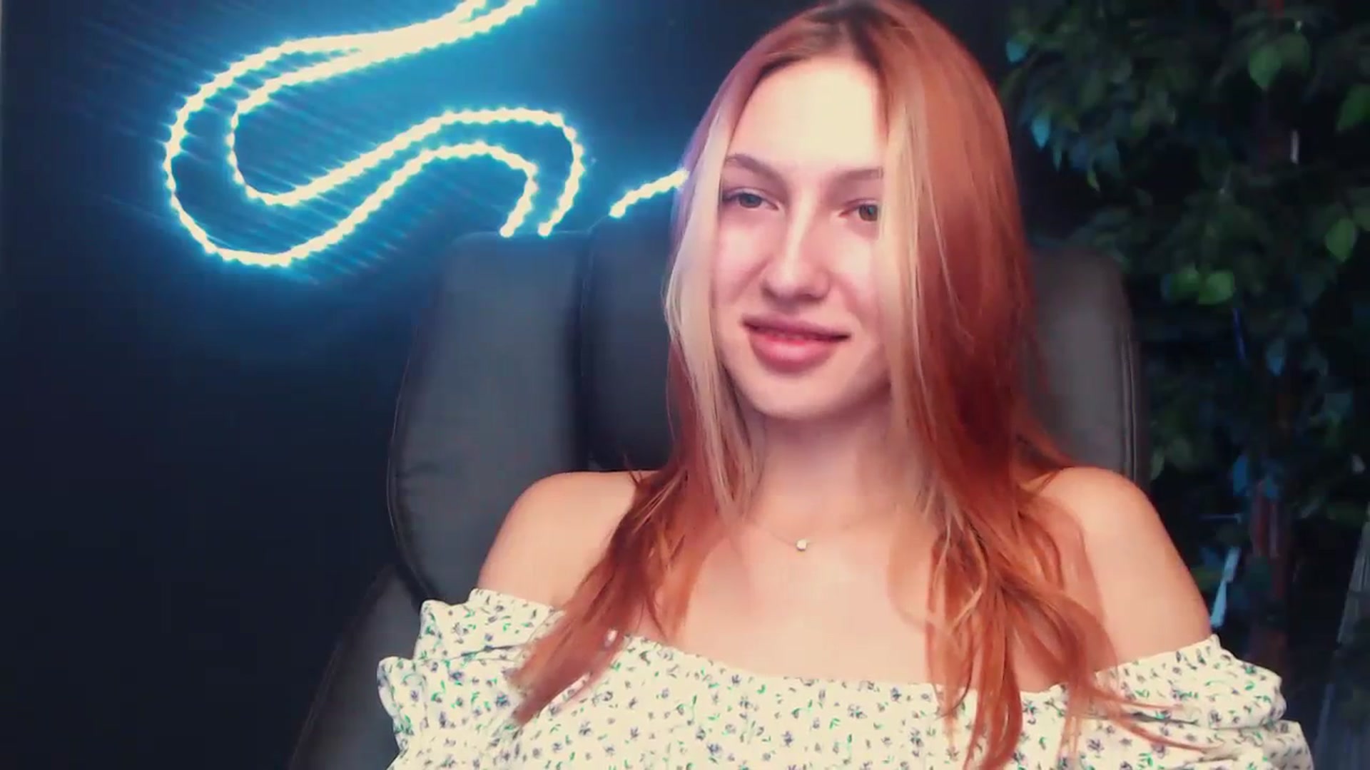 Gallery image thumbnail from LovelyGin's myfreecams stream on, 09/25/2023, 13:36 image 15 of 20
