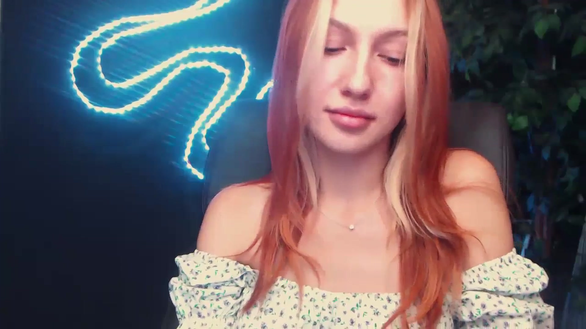 Gallery image thumbnail from LovelyGin's myfreecams stream on, 09/25/2023, 13:36 image 5 of 20