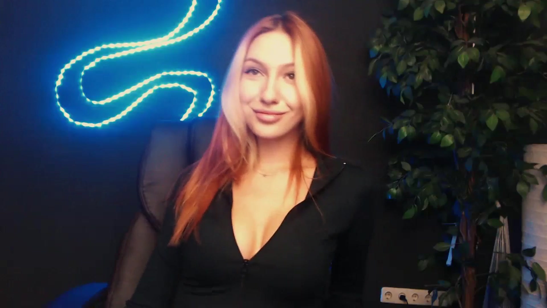 Gallery image thumbnail from LovelyGin's myfreecams stream on, 09/27/2023, 13:09 image 15 of 20