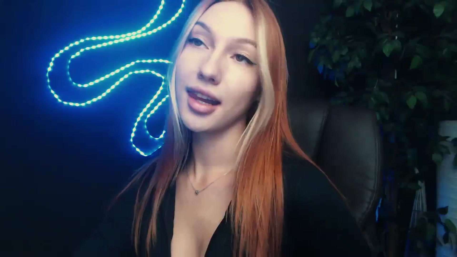Gallery image thumbnail from LovelyGin's myfreecams stream on, 09/27/2023, 13:09 image 4 of 20
