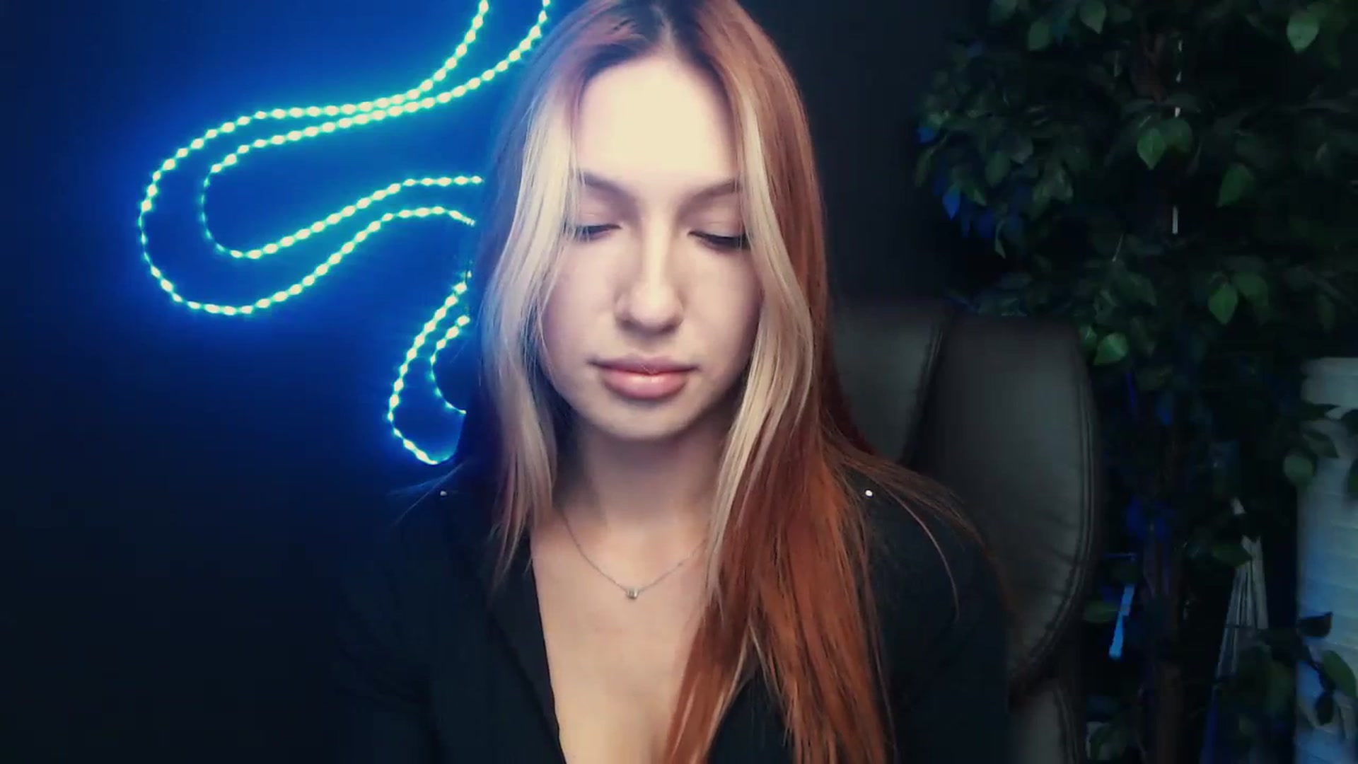 Gallery image thumbnail from LovelyGin's myfreecams stream on, 09/27/2023, 13:09 image 7 of 20