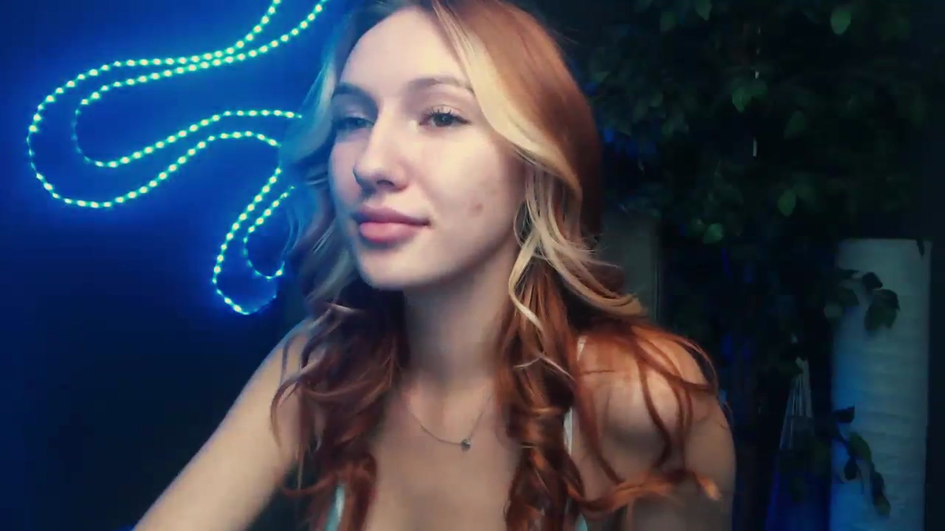 Gallery image thumbnail from LovelyGin's myfreecams stream on, 10/02/2023, 12:48 image 16 of 20