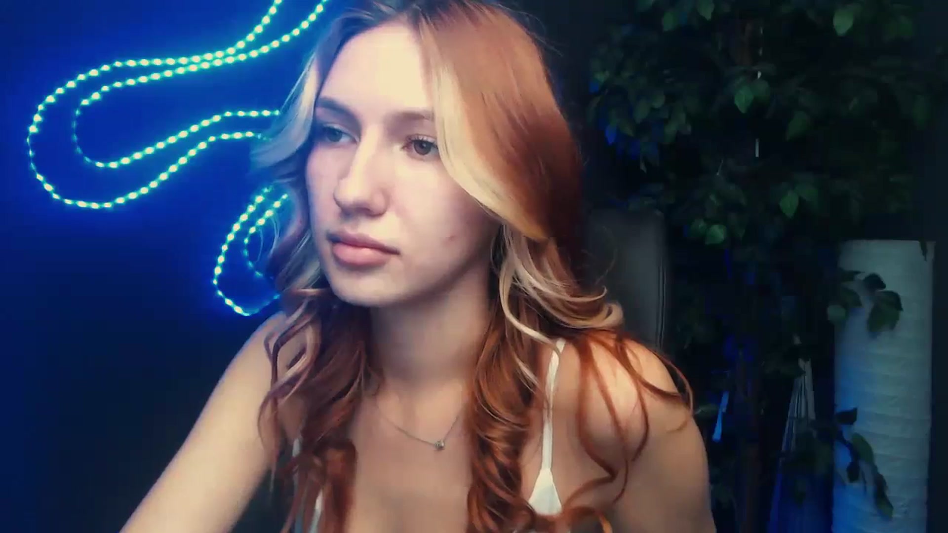Gallery image thumbnail from LovelyGin's myfreecams stream on, 10/02/2023, 12:48 image 17 of 20