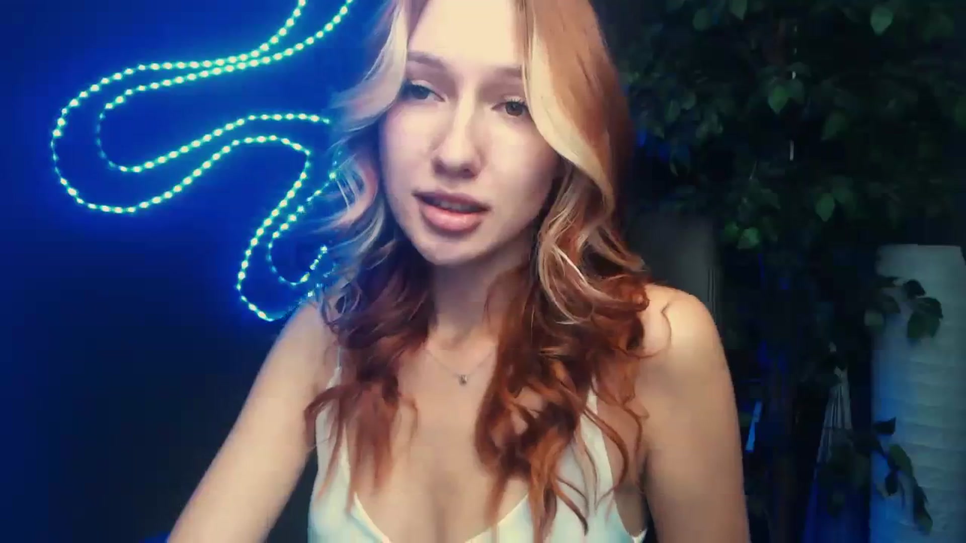 Gallery image thumbnail from LovelyGin's myfreecams stream on, 10/02/2023, 12:48 image 7 of 20