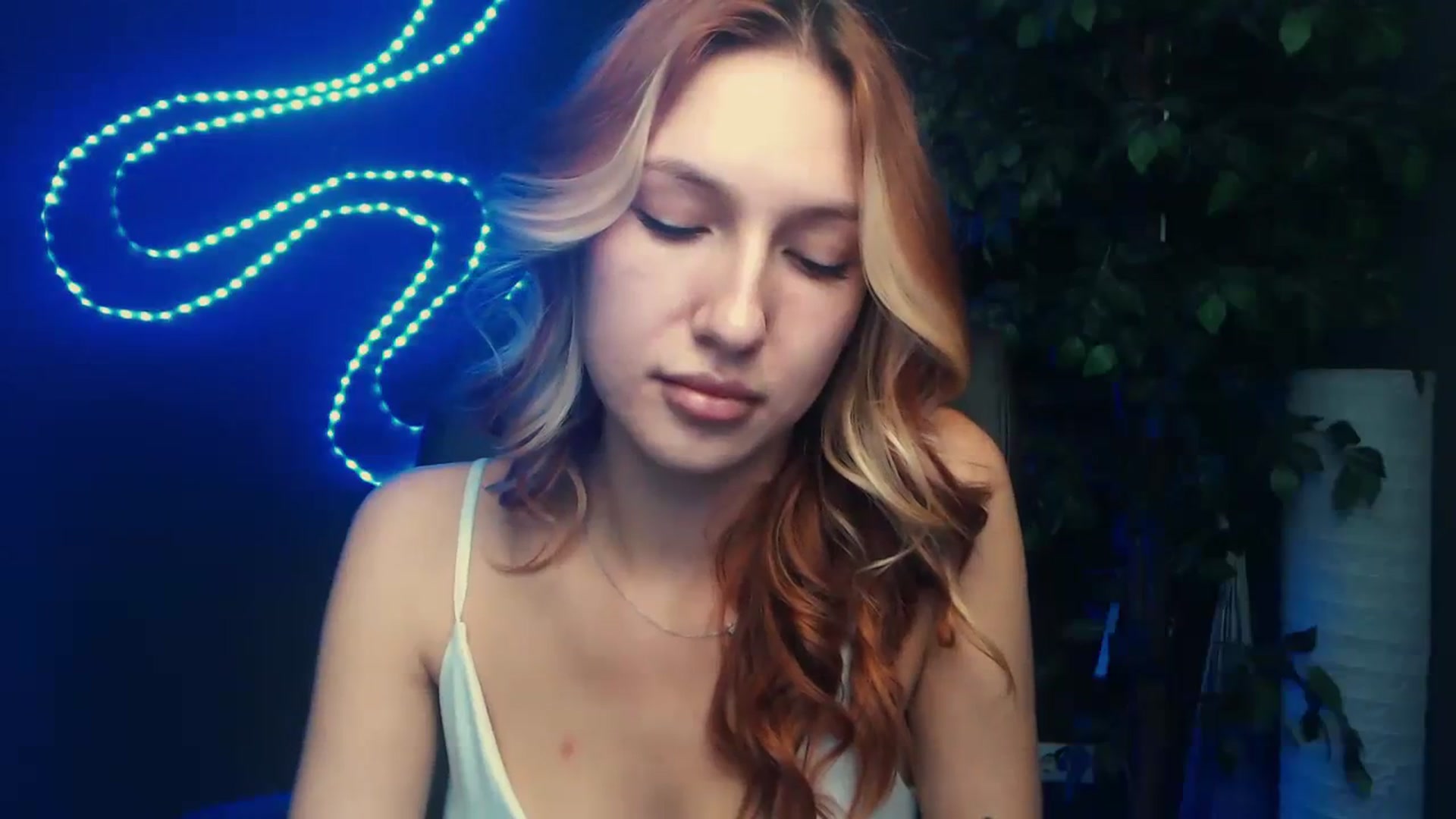 Gallery image thumbnail from LovelyGin's myfreecams stream on, 10/02/2023, 12:48 image 14 of 20