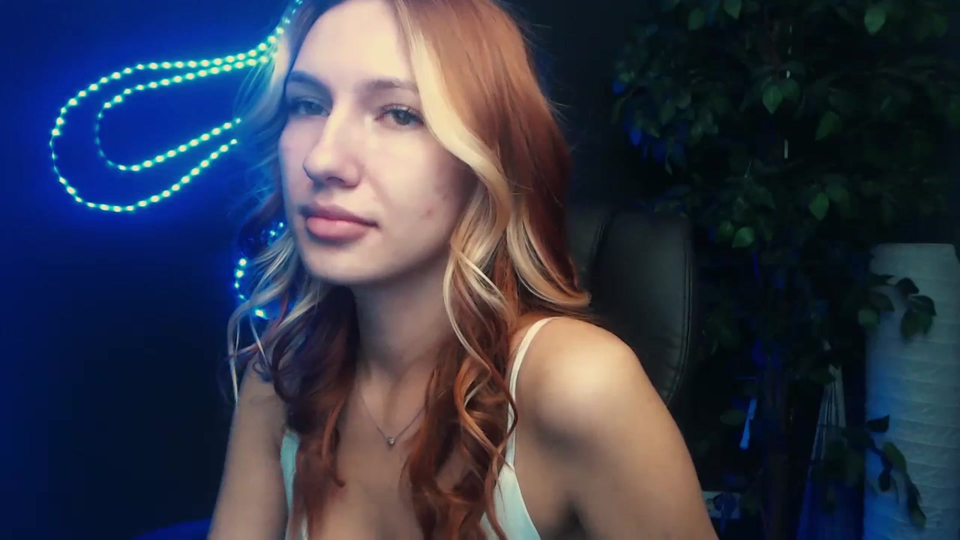 Gallery image thumbnail from LovelyGin's myfreecams stream on, 10/02/2023, 12:48 image 4 of 20