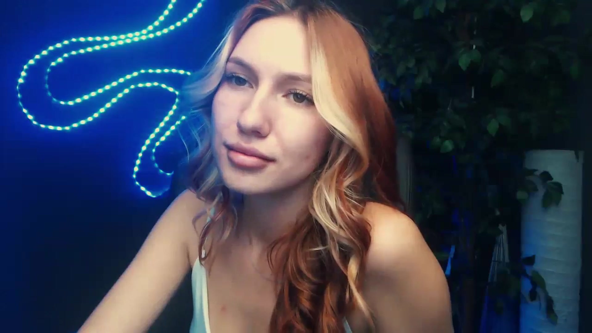 Gallery image thumbnail from LovelyGin's myfreecams stream on, 10/02/2023, 12:48 image 15 of 20