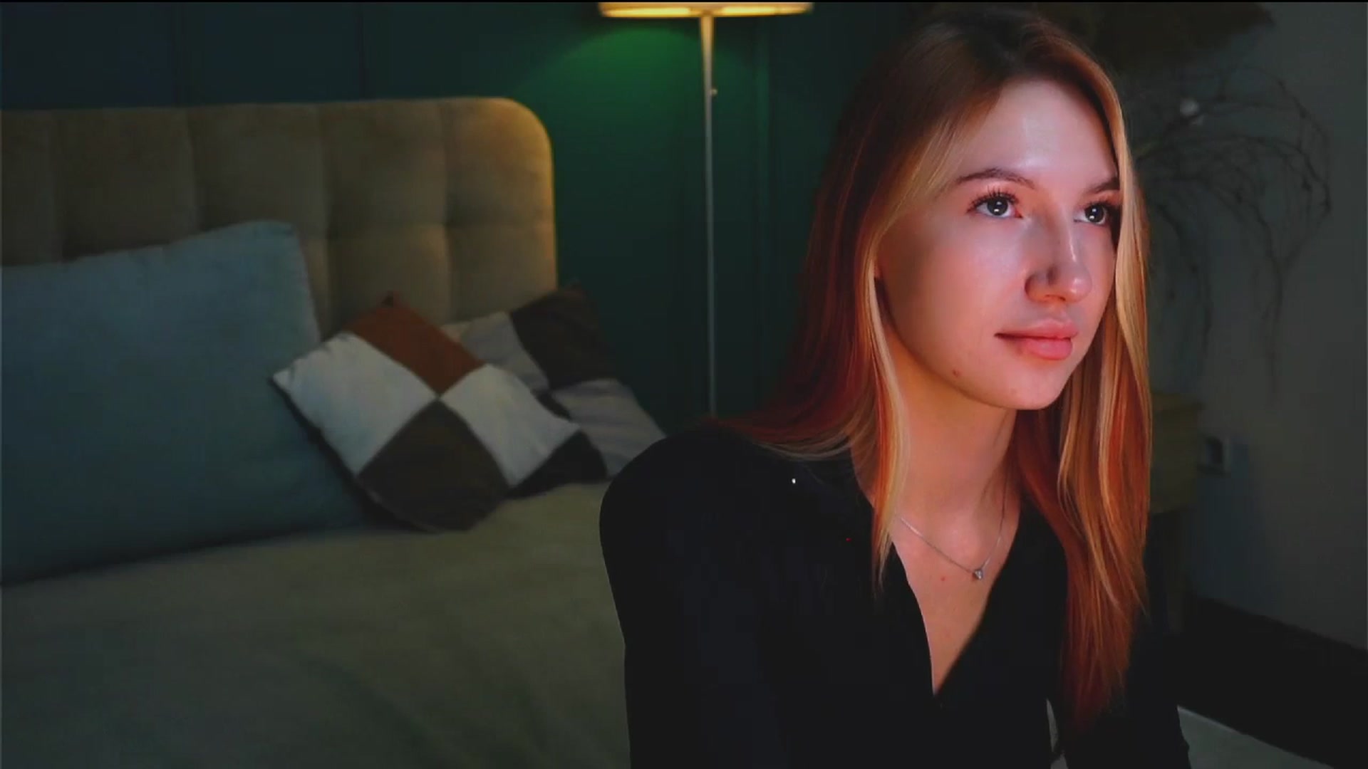 Gallery image thumbnail from LovelyGin's myfreecams stream on, 10/04/2023, 14:09 image 18 of 20