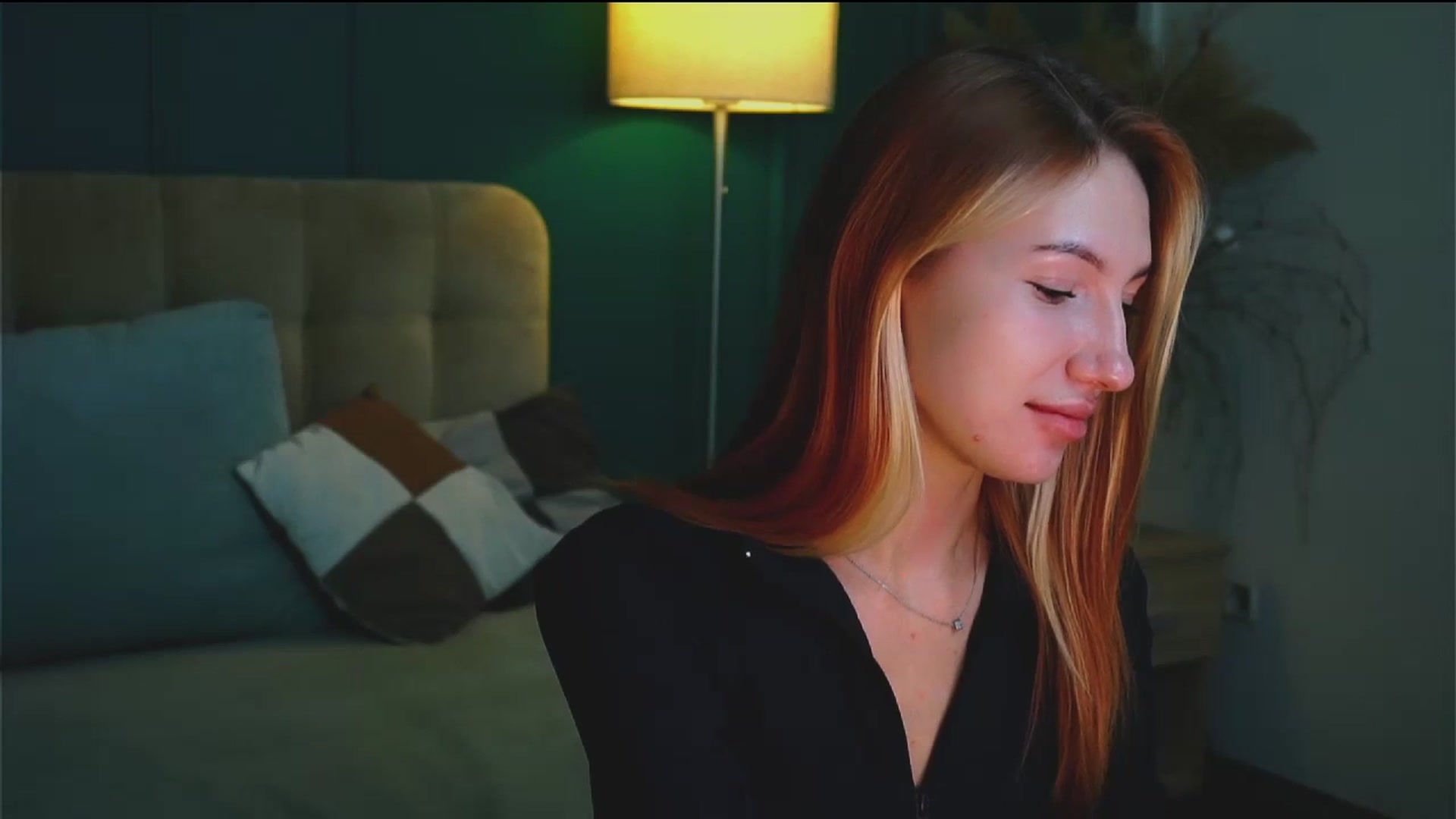 Gallery image thumbnail from LovelyGin's myfreecams stream on, 10/04/2023, 14:09 image 4 of 20