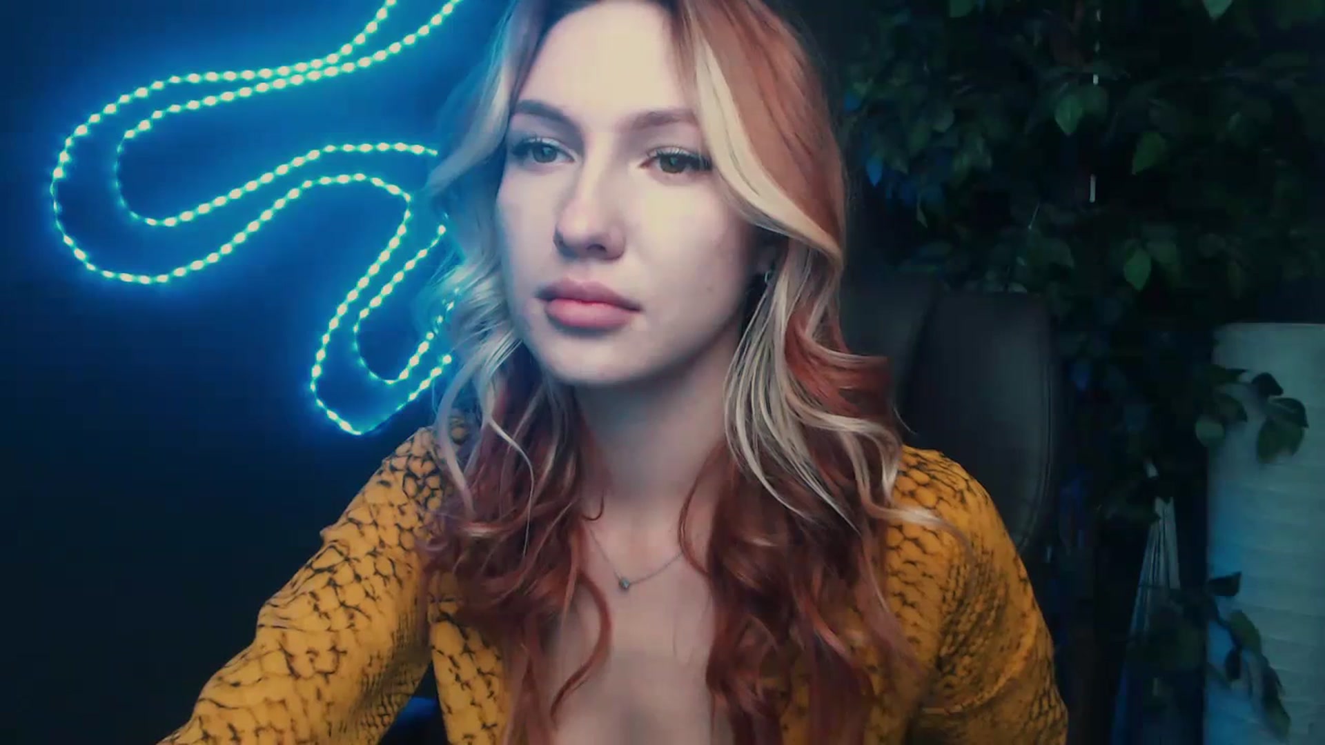 Gallery image thumbnail from LovelyGin's myfreecams stream on, 10/06/2023, 15:27 image 3 of 20
