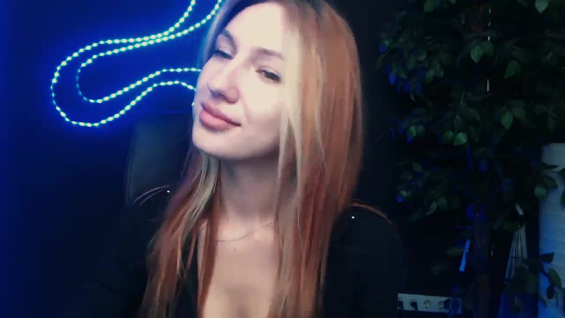 Gallery image thumbnail from LovelyGin's myfreecams stream on, 10/10/2023, 16:39 image 16 of 20