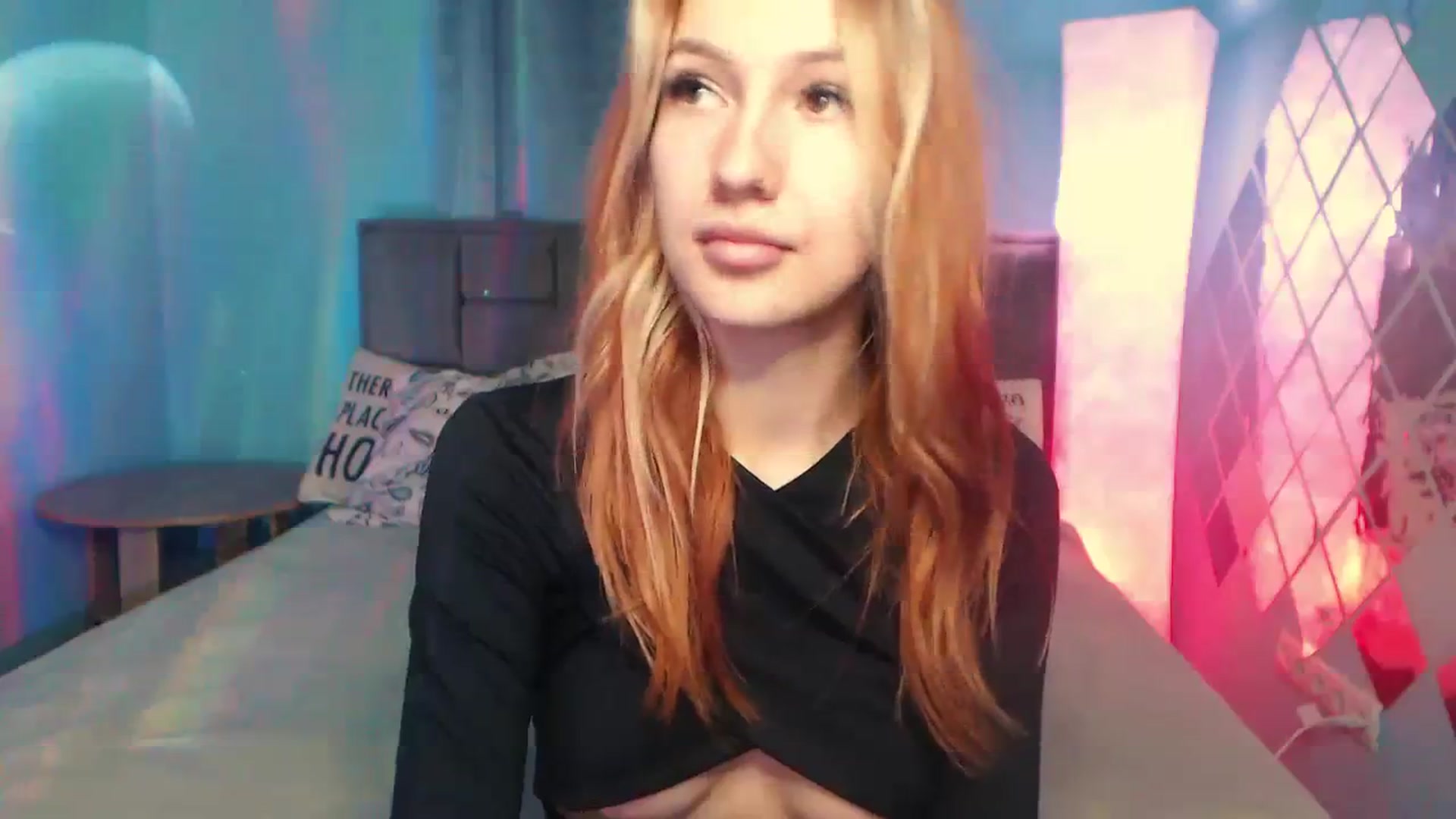 Gallery image thumbnail from LovelyGin's myfreecams stream on, 10/16/2023, 13:53 image 12 of 20