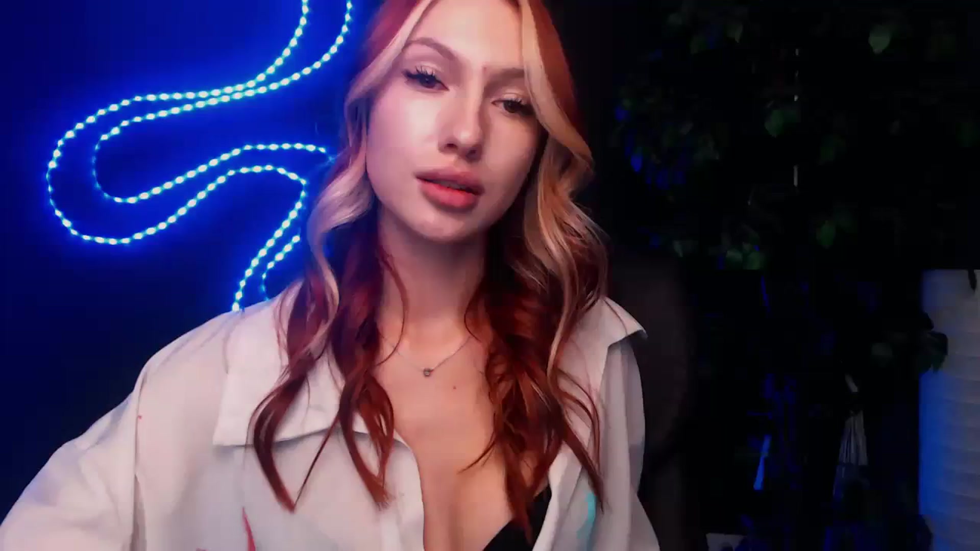 Gallery image thumbnail from LovelyGin's myfreecams stream on, 10/19/2023, 14:29 image 1 of 20