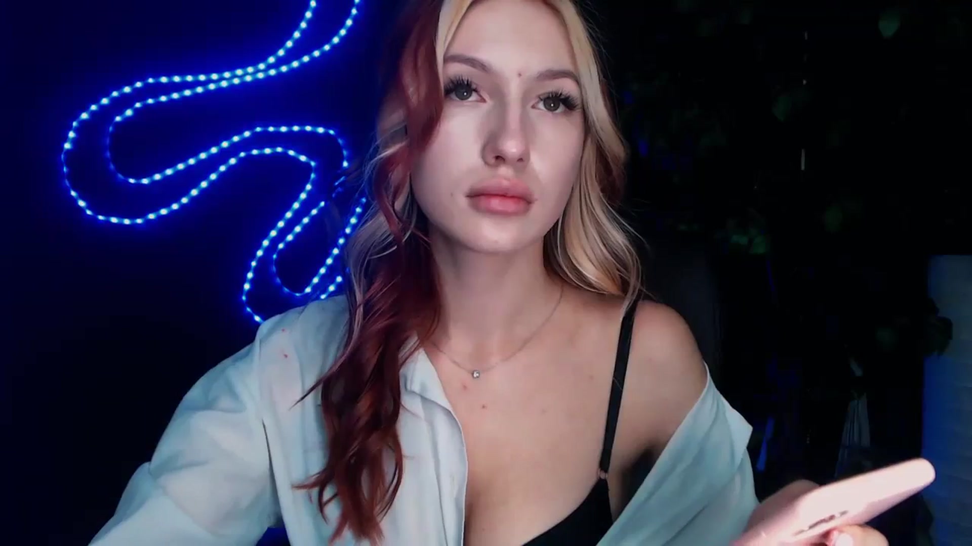 Gallery image thumbnail from LovelyGin's myfreecams stream on, 10/19/2023, 14:58 image 3 of 20