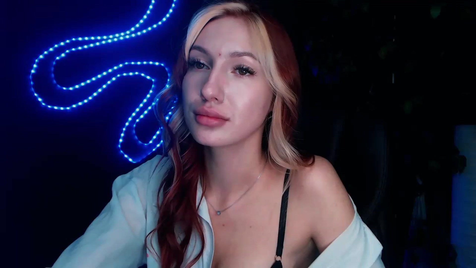 Gallery image thumbnail from LovelyGin's myfreecams stream on, 10/19/2023, 14:58 image 10 of 20