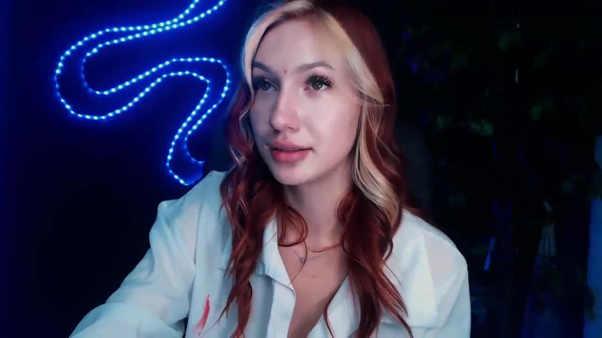 Gallery image thumbnail from LovelyGin's myfreecams stream on, 10/19/2023, 18:16 image 14 of 20