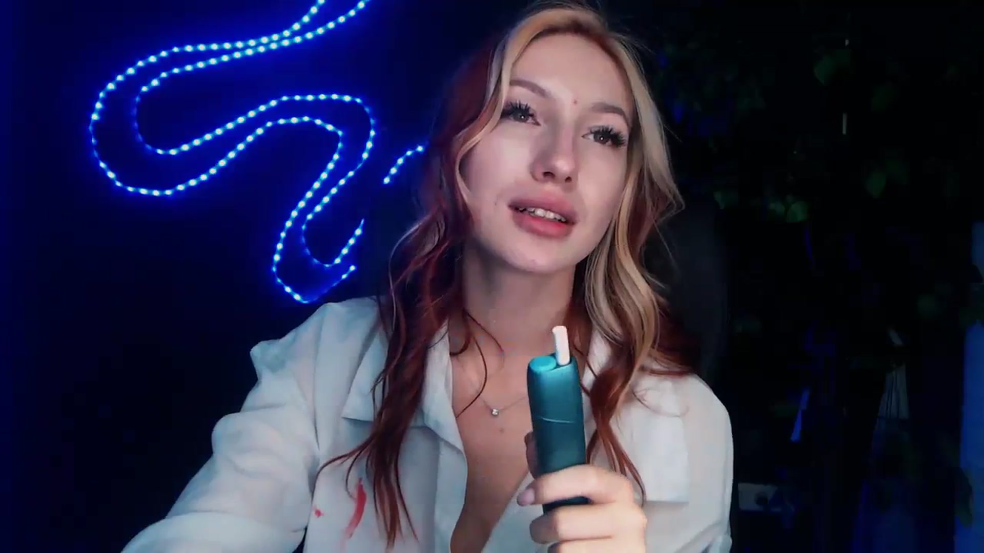 Gallery image thumbnail from LovelyGin's myfreecams stream on, 10/19/2023, 18:16 image 10 of 20