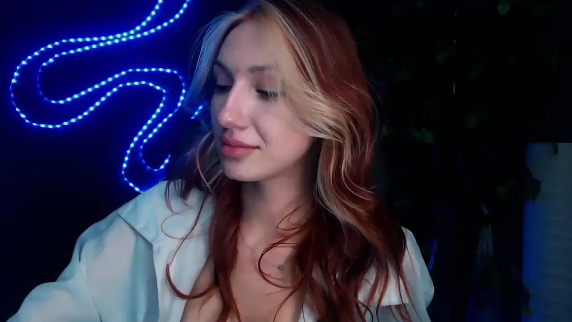 Gallery image thumbnail from LovelyGin's myfreecams stream on, 10/19/2023, 18:55 image 2 of 20