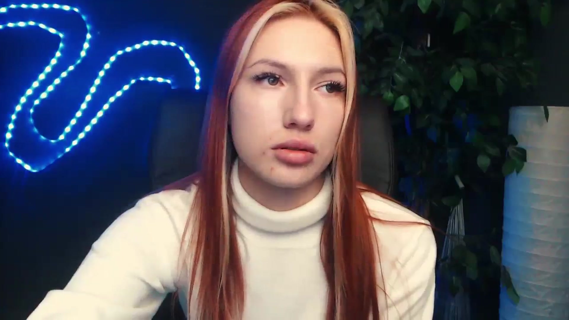 Gallery image thumbnail from LovelyGin's myfreecams stream on, 10/23/2023, 13:51 image 10 of 20