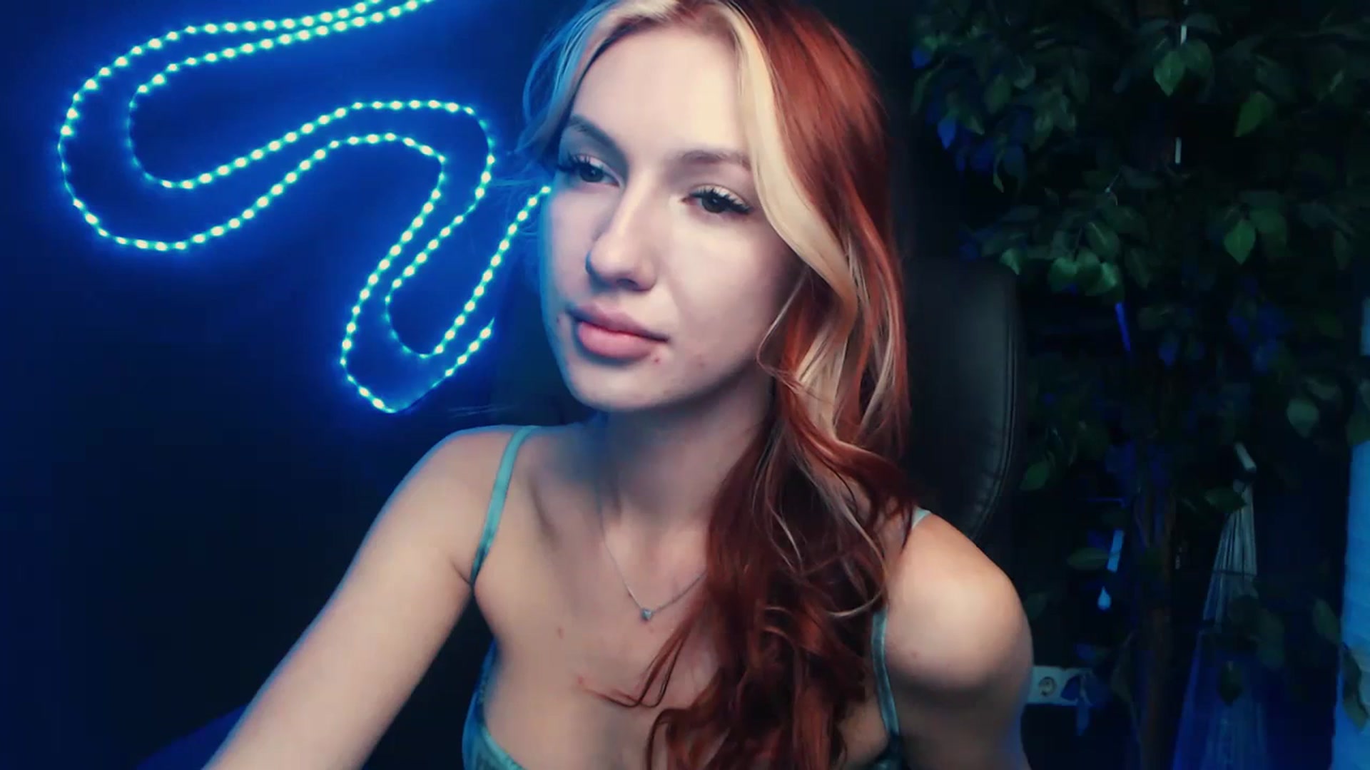 Gallery image thumbnail from LovelyGin's myfreecams stream on, 10/24/2023, 14:32 image 17 of 20