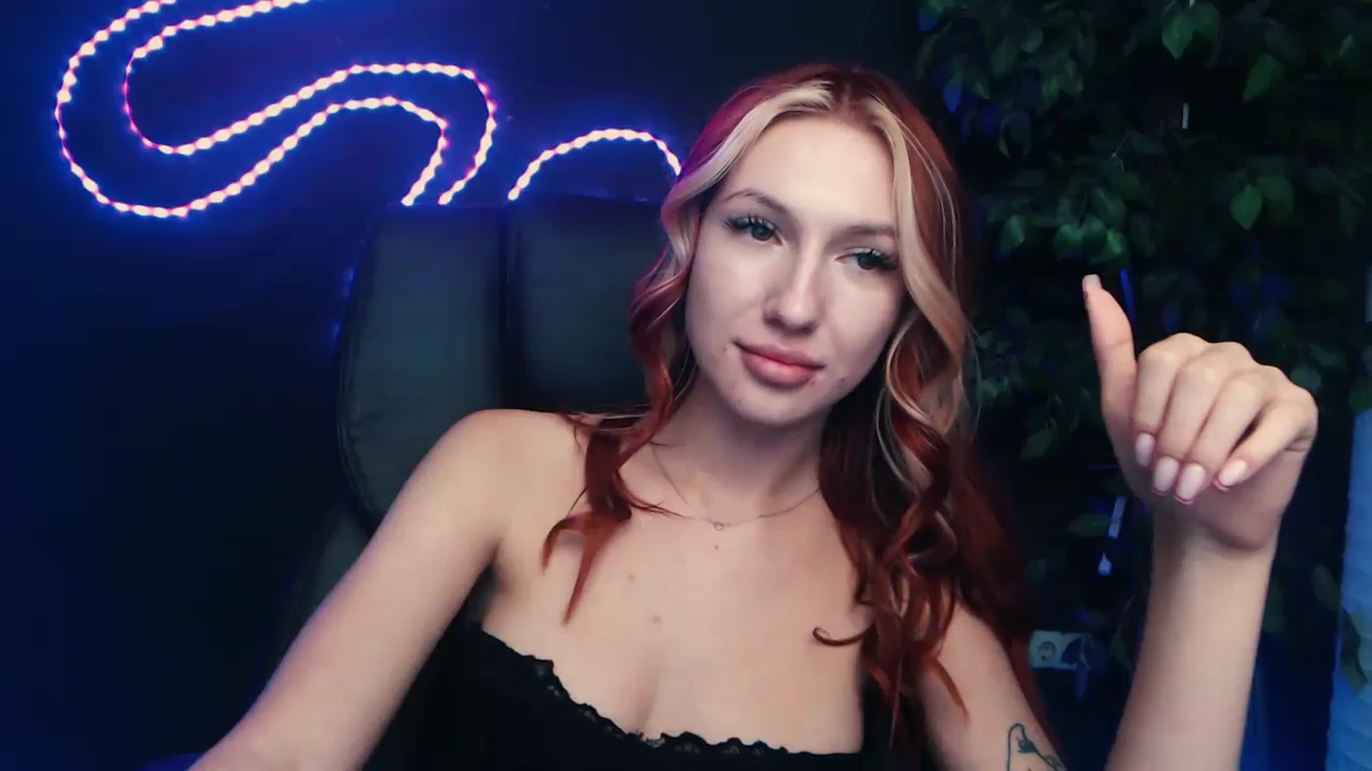 Gallery image thumbnail from LovelyGin's myfreecams stream on, 10/24/2023, 16:38 image 20 of 20