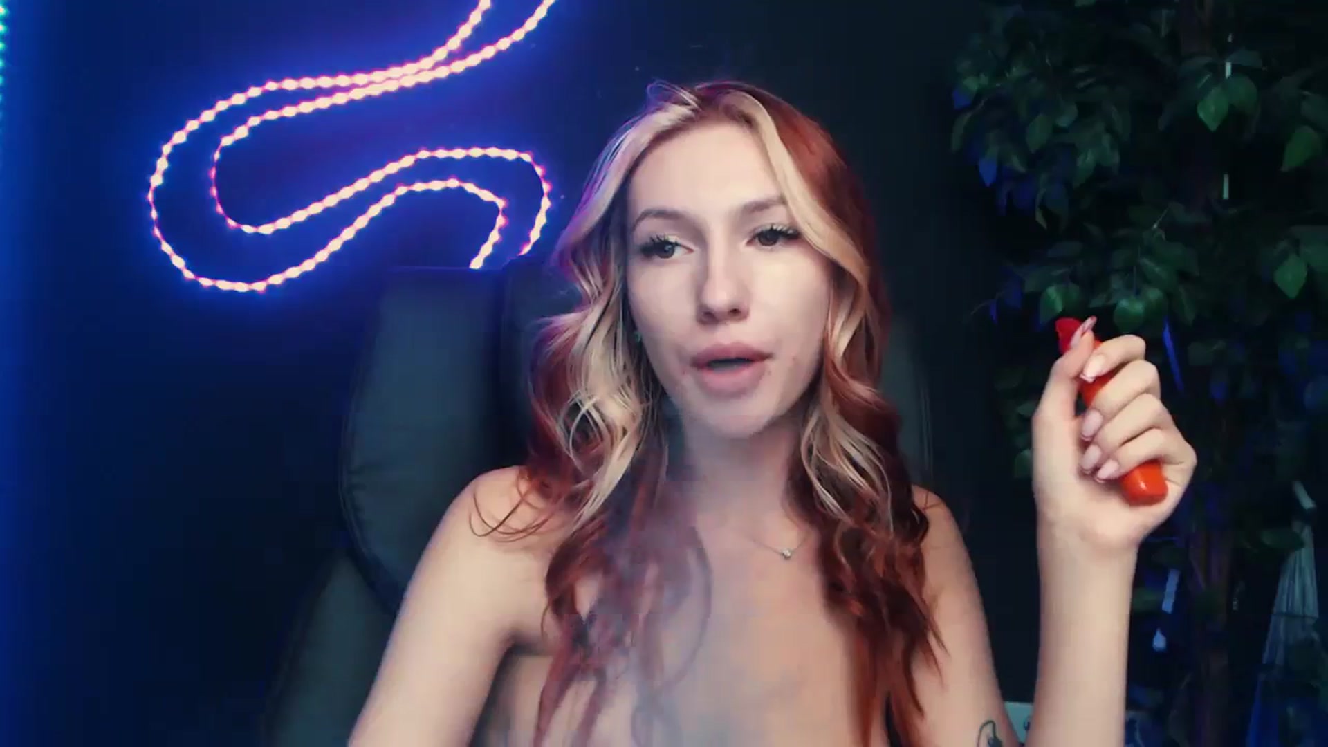 Gallery image thumbnail from LovelyGin's myfreecams stream on, 10/24/2023, 18:52 image 13 of 20