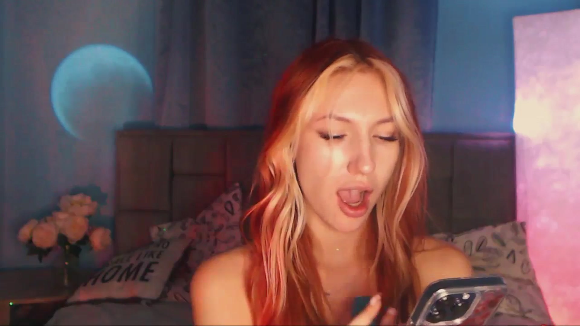 Gallery image thumbnail from LovelyGin's myfreecams stream on, 10/25/2023, 17:04 image 13 of 20