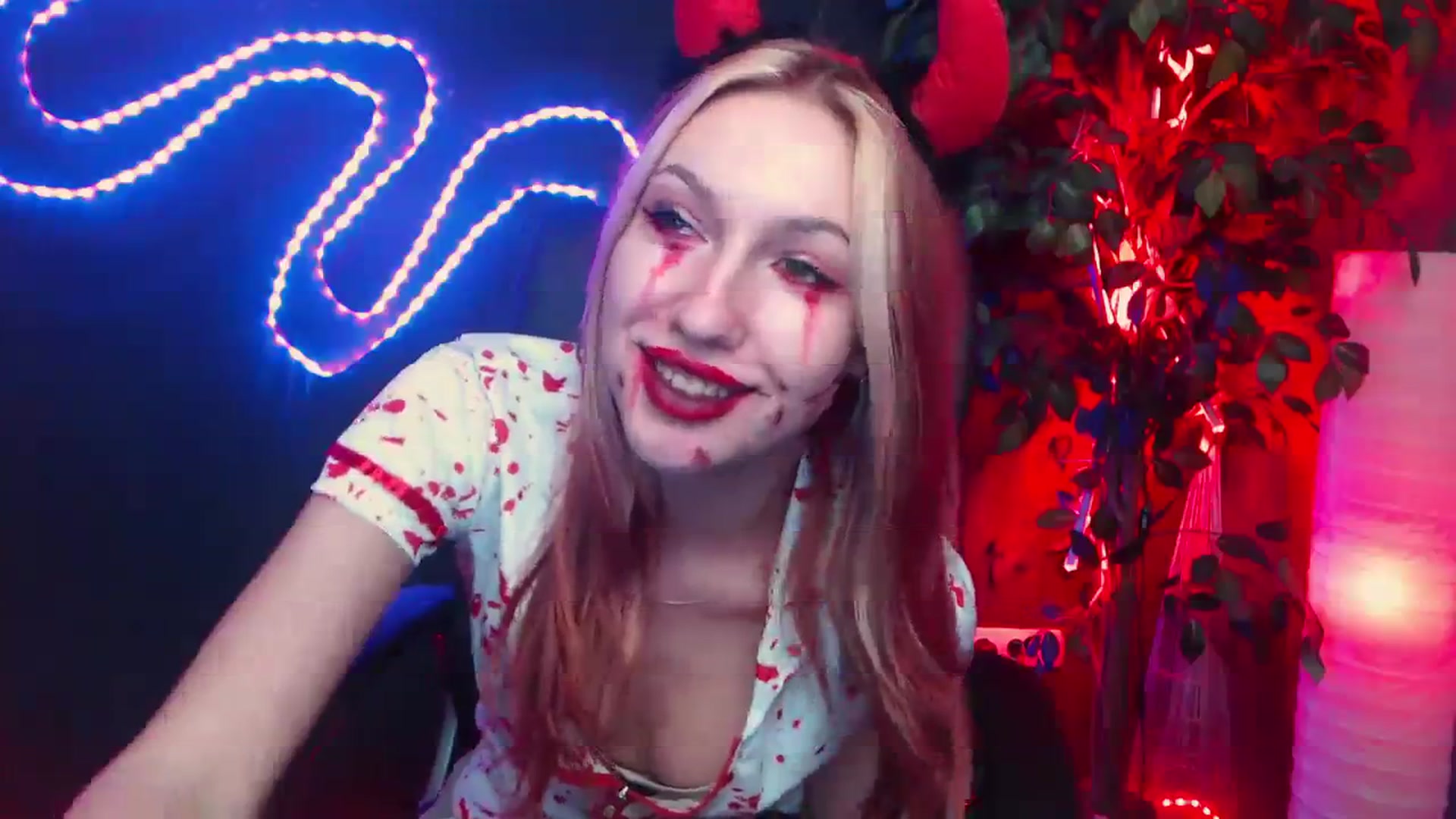 Gallery image thumbnail from LovelyGin's myfreecams stream on, 10/30/2023, 14:45 image 4 of 20