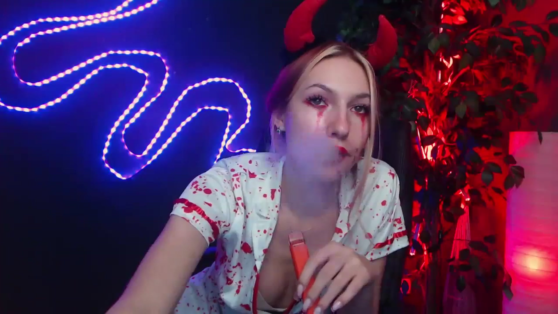 Gallery image thumbnail from LovelyGin's myfreecams stream on, 10/30/2023, 14:45 image 16 of 20
