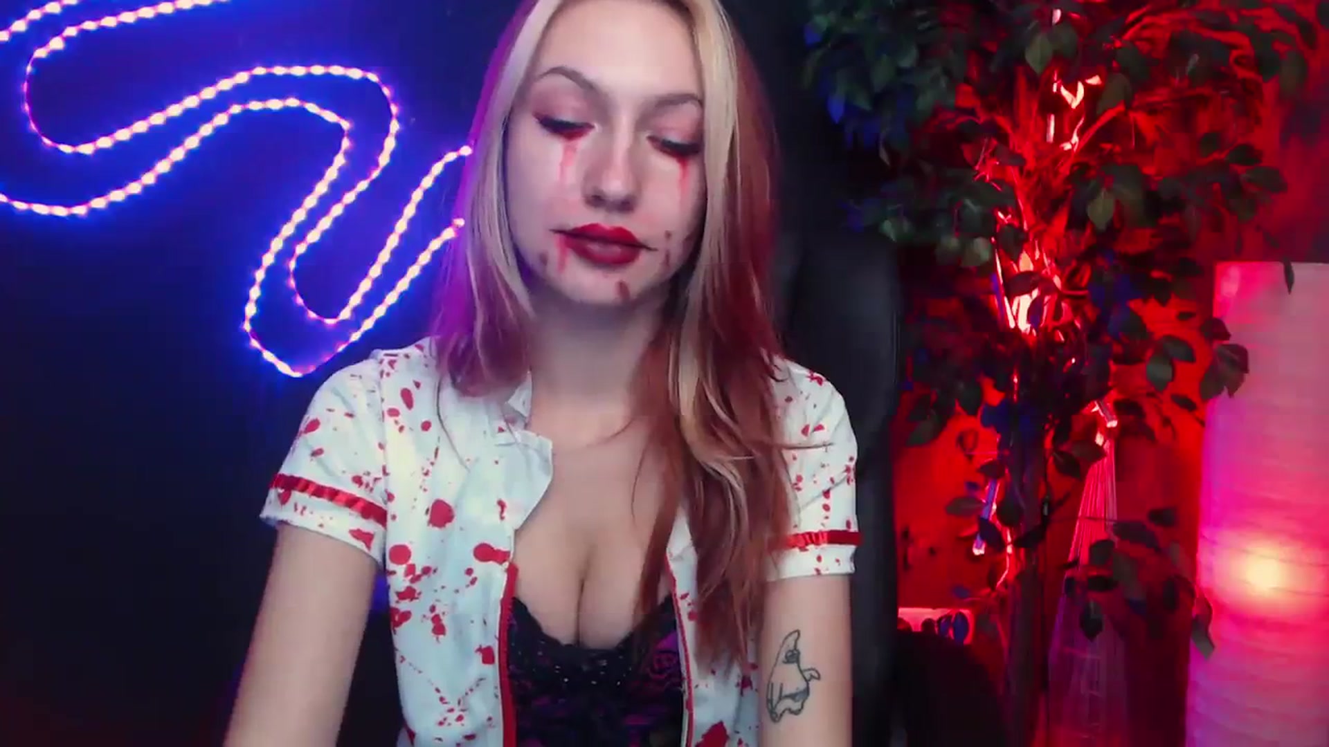 Gallery image thumbnail from LovelyGin's myfreecams stream on, 10/30/2023, 14:45 image 20 of 20