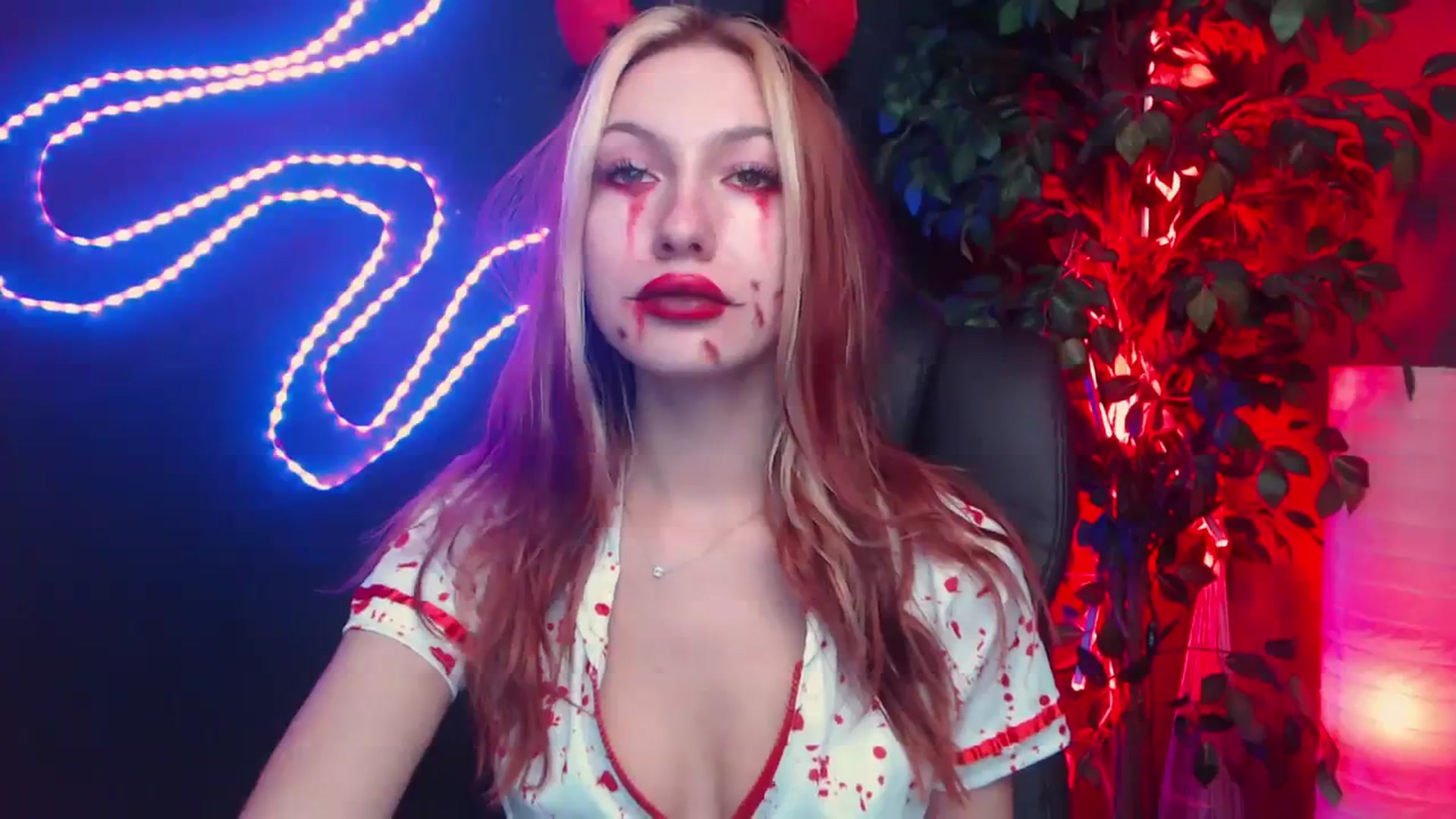 Gallery image thumbnail from LovelyGin's myfreecams stream on, 10/30/2023, 14:45 image 2 of 20