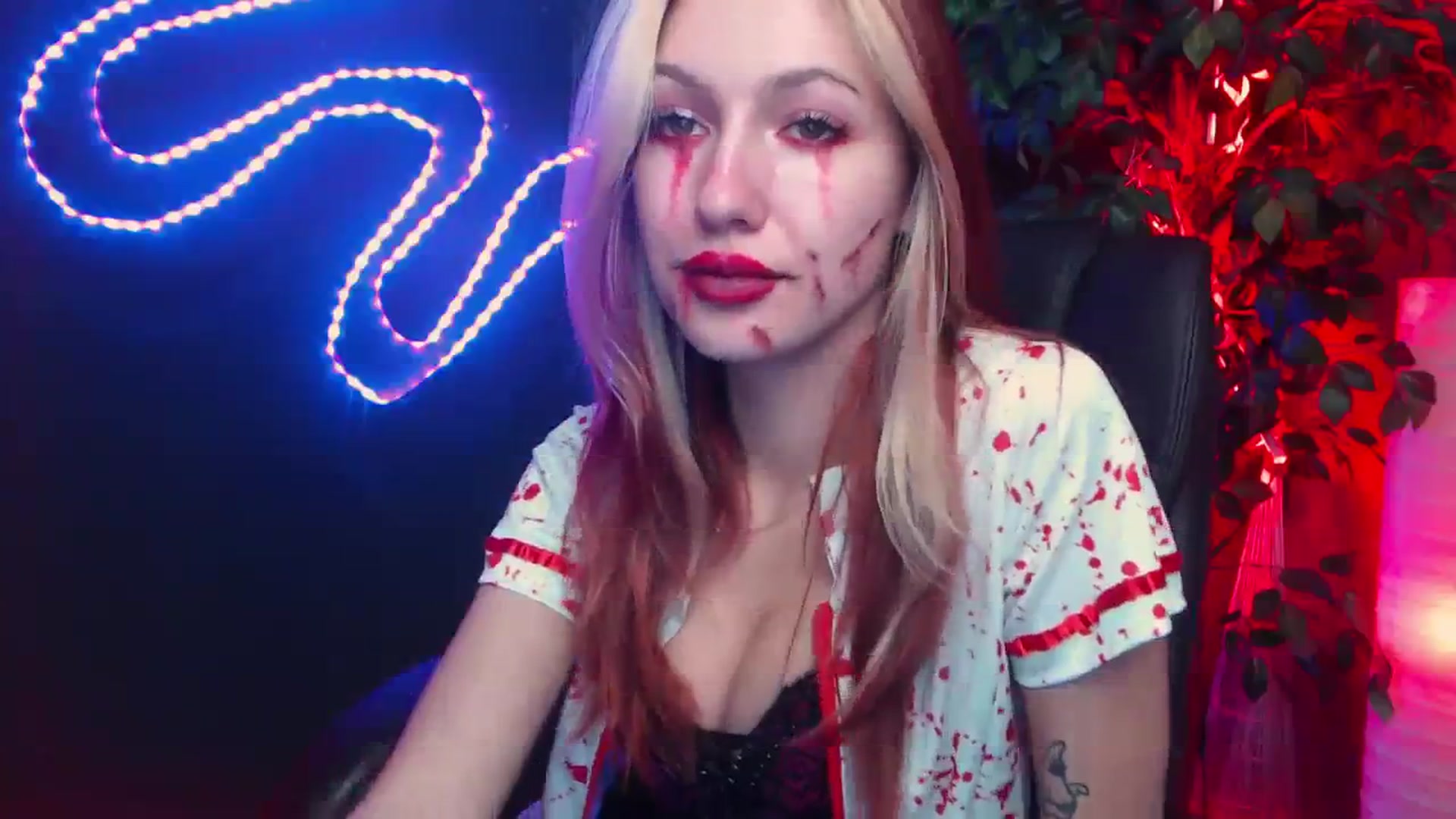 Gallery image thumbnail from LovelyGin's myfreecams stream on, 10/30/2023, 16:01 image 13 of 20
