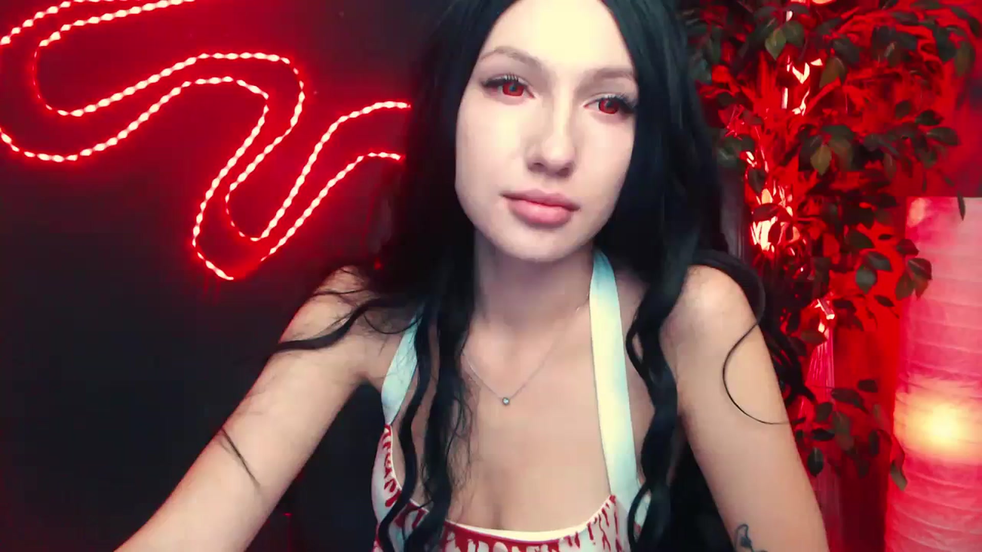 Gallery image thumbnail from LovelyGin's myfreecams stream on, 10/31/2023, 17:25 image 9 of 20