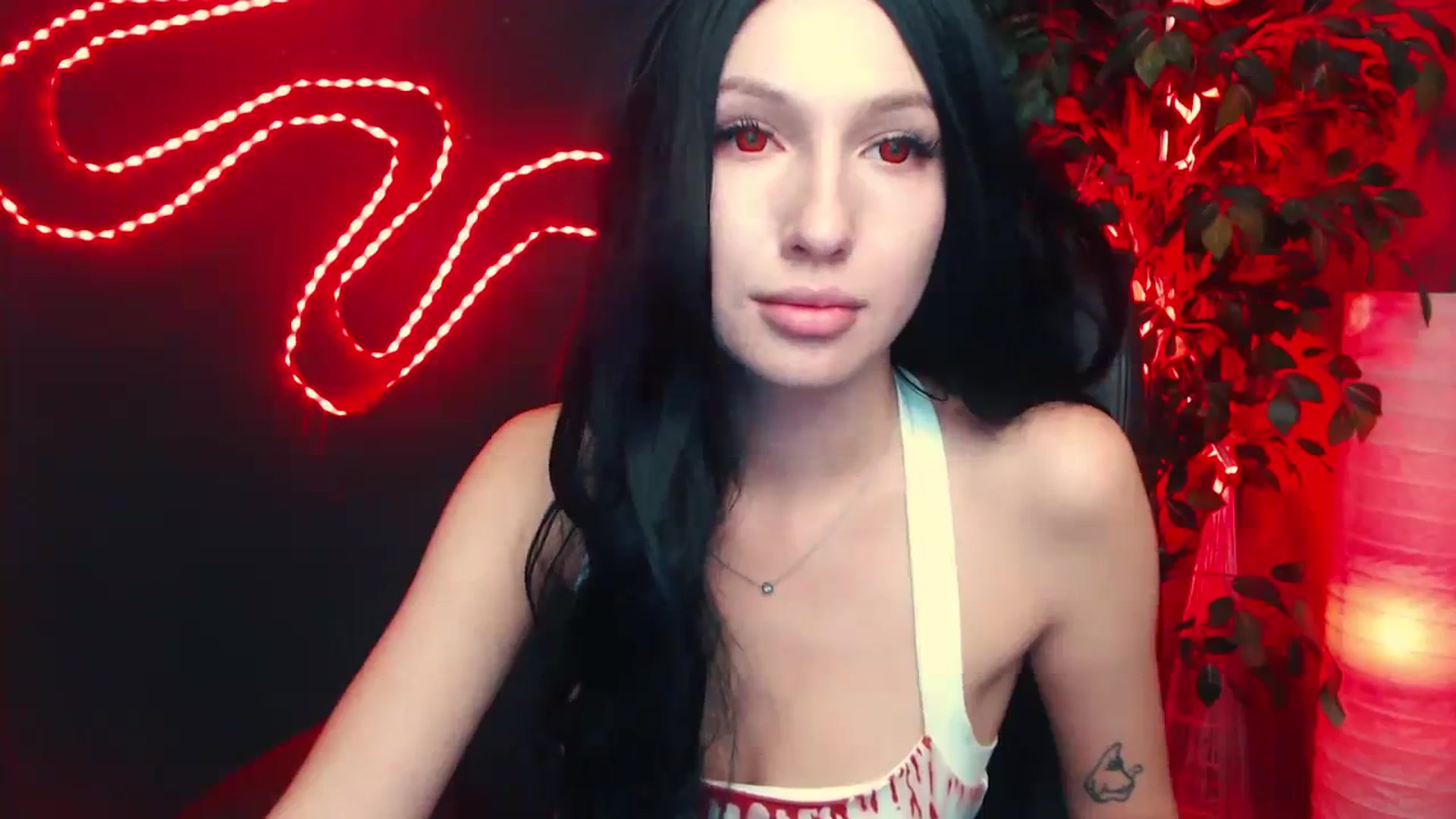 Gallery image thumbnail from LovelyGin's myfreecams stream on, 10/31/2023, 17:25 image 5 of 20