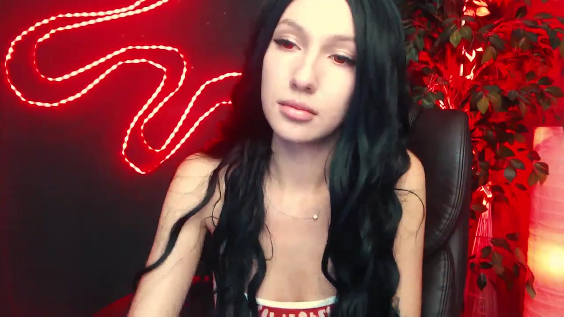 Gallery image thumbnail from LovelyGin's myfreecams stream on, 10/31/2023, 18:12 image 12 of 20