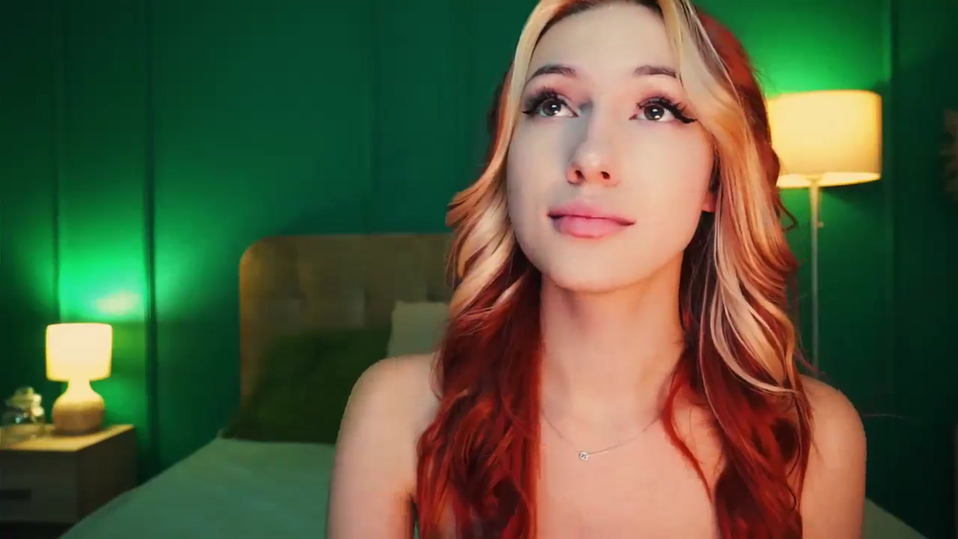Gallery image thumbnail from LovelyGin's myfreecams stream on, 11/02/2023, 16:55 image 4 of 20