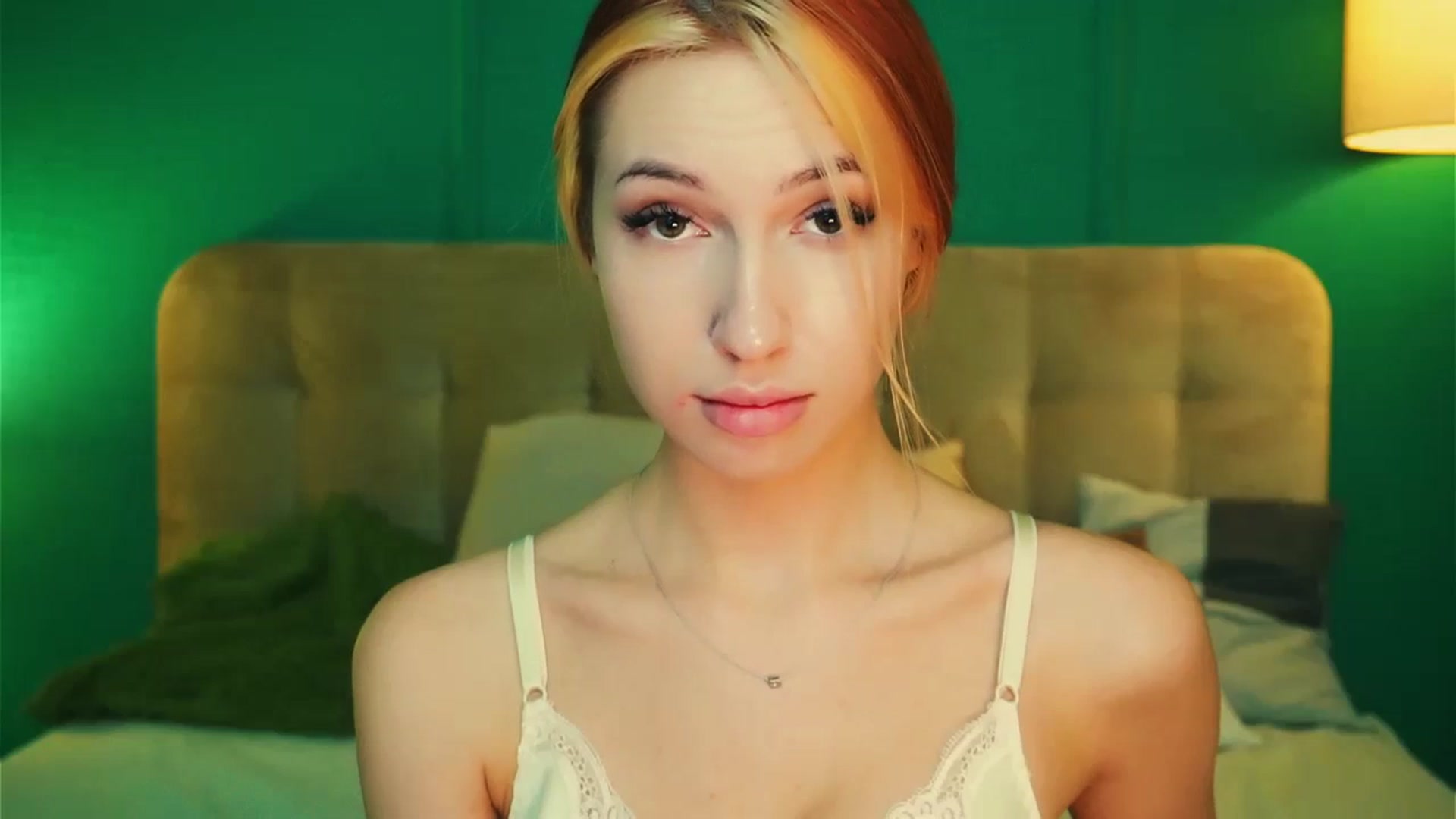 Gallery image thumbnail from LovelyGin's myfreecams stream on, 11/03/2023, 15:47 image 5 of 20