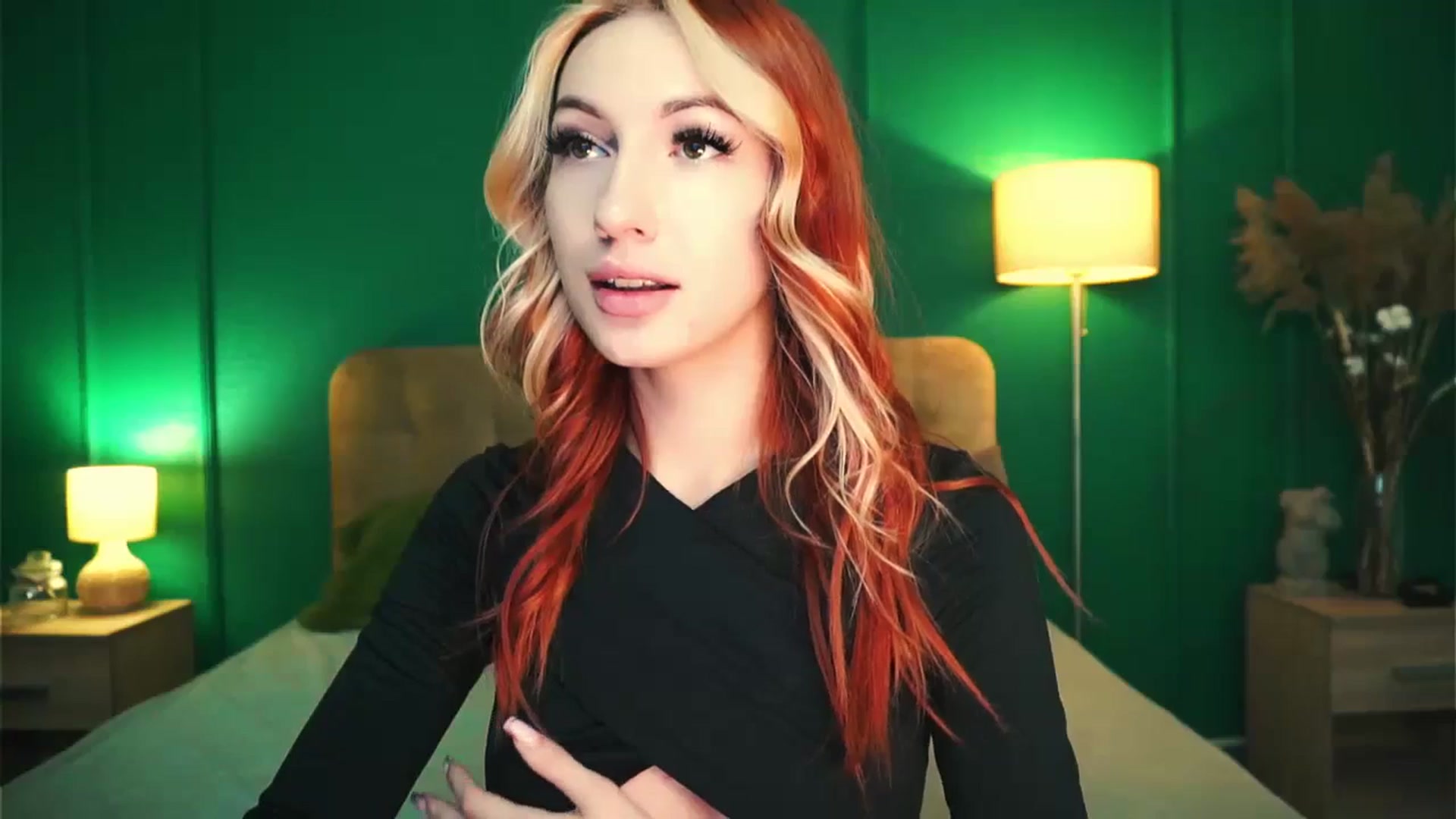 Gallery image thumbnail from LovelyGin's myfreecams stream on, 11/06/2023, 14:15 image 3 of 20