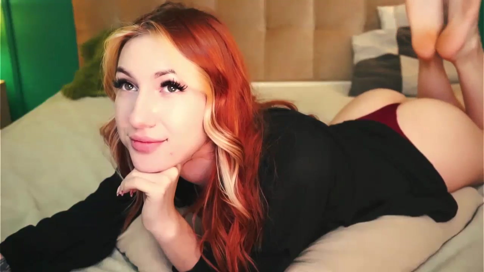 Gallery image thumbnail from LovelyGin's myfreecams stream on, 11/06/2023, 17:49 image 12 of 20