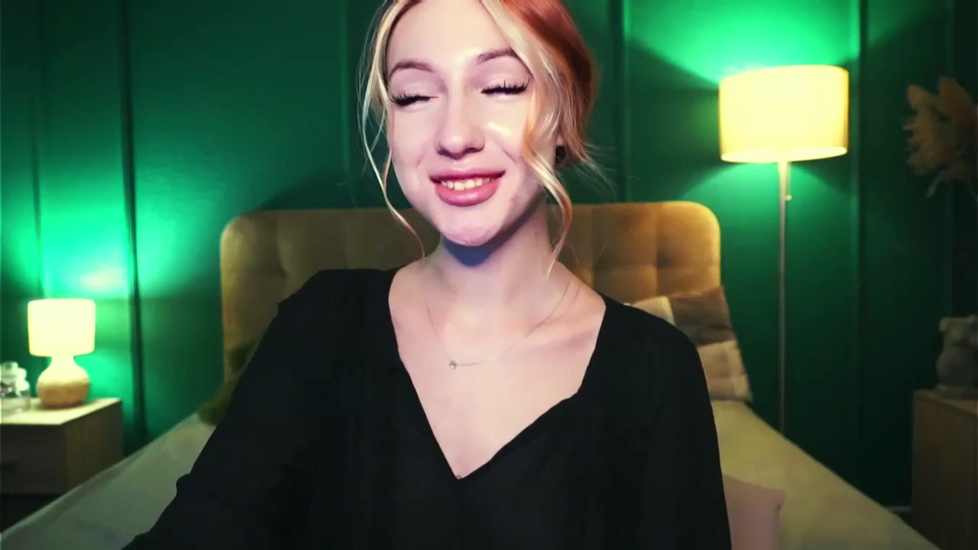 Gallery image thumbnail from LovelyGin's myfreecams stream on, 11/06/2023, 19:45 image 10 of 20