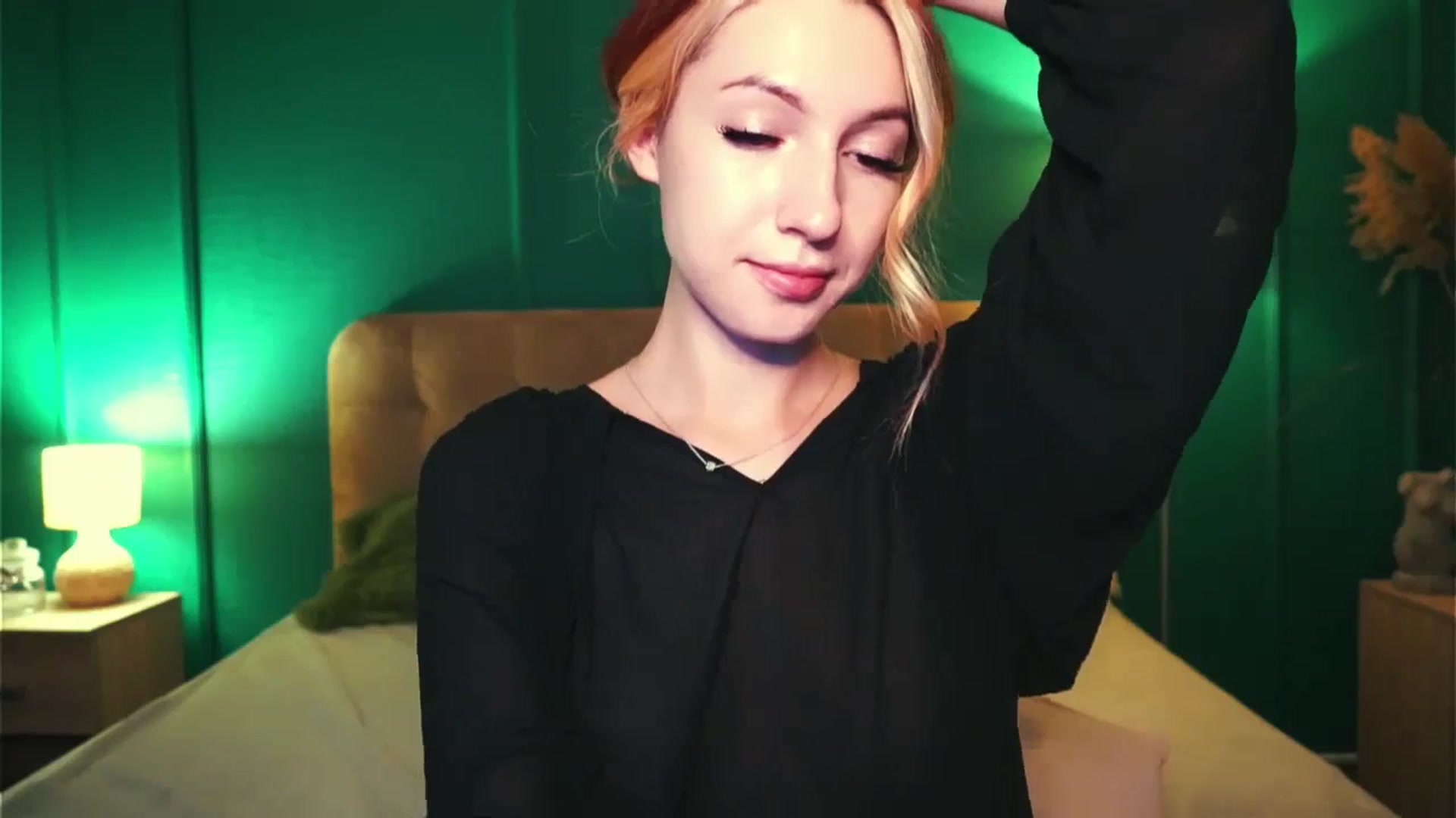 Gallery image thumbnail from LovelyGin's myfreecams stream on, 11/06/2023, 19:45 image 8 of 20
