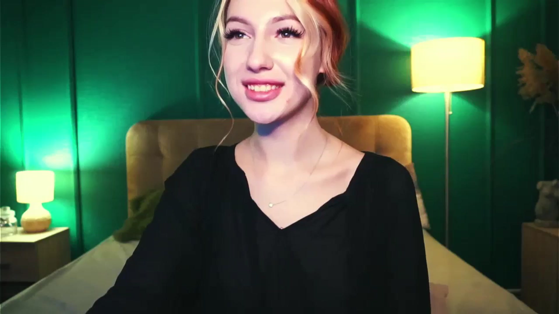 Gallery image thumbnail from LovelyGin's myfreecams stream on, 11/06/2023, 19:45 image 16 of 20