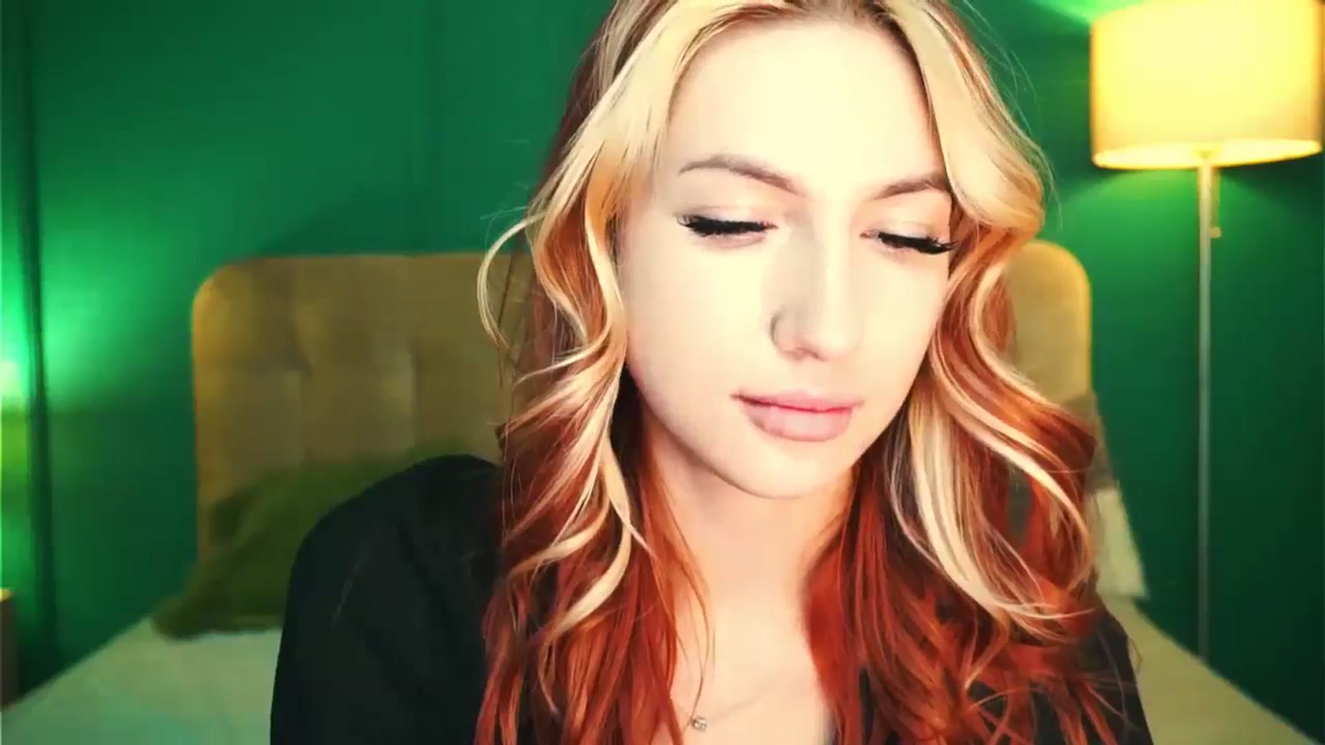 Gallery image thumbnail from LovelyGin's myfreecams stream on, 11/06/2023, 19:45 image 2 of 20
