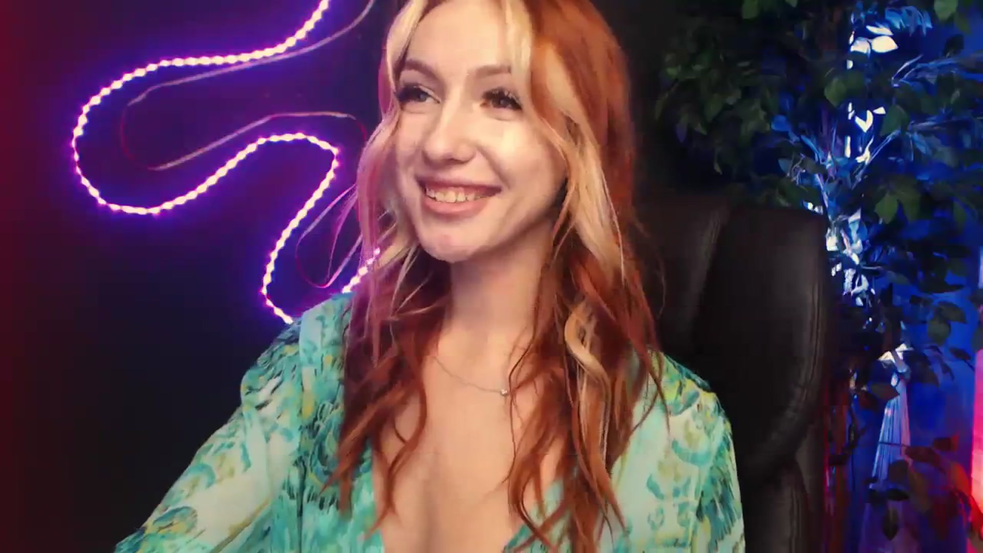 Gallery image thumbnail from LovelyGin's myfreecams stream on, 11/08/2023, 14:35 image 19 of 20