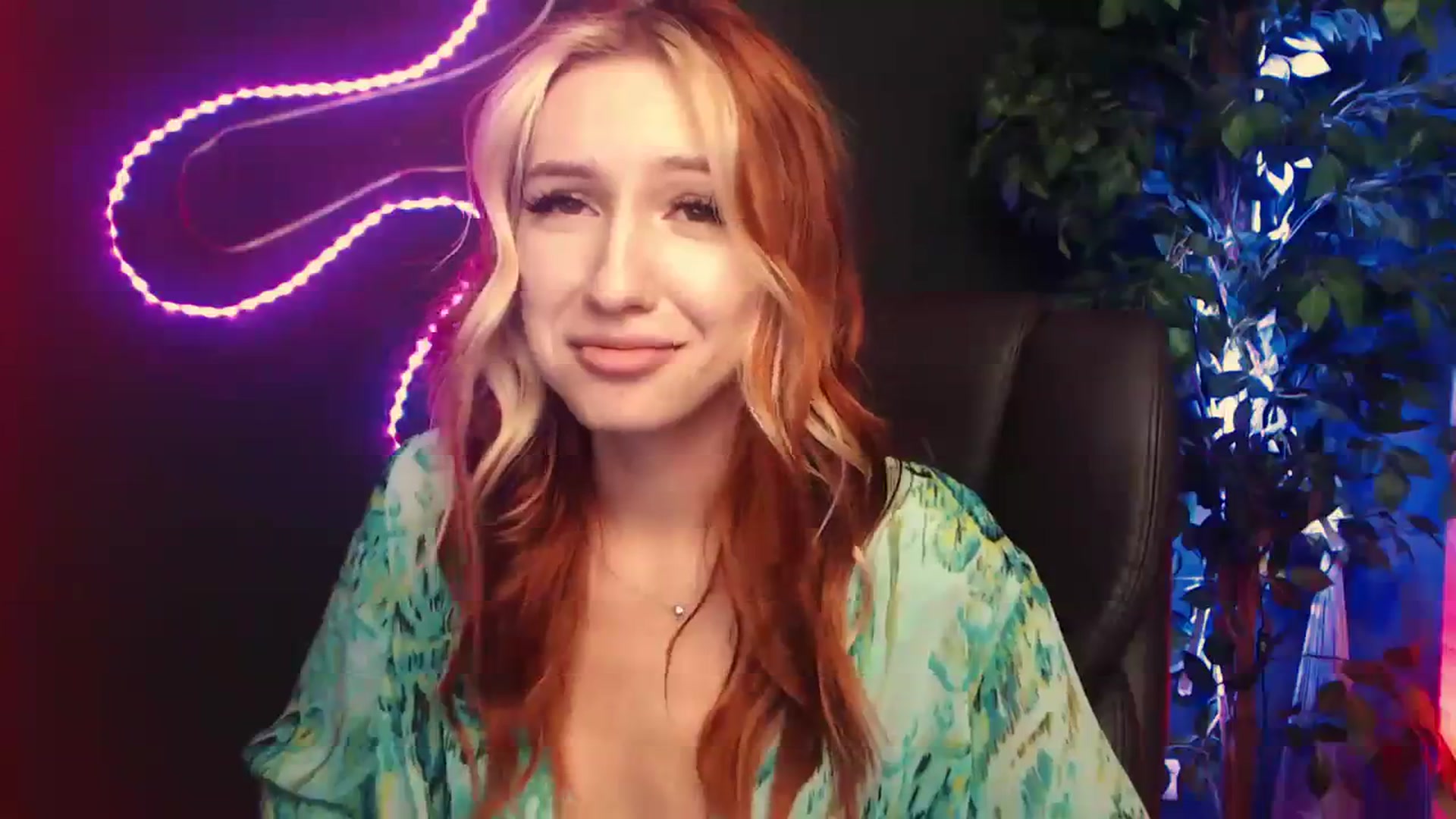 Gallery image thumbnail from LovelyGin's myfreecams stream on, 11/08/2023, 15:53 image 5 of 20