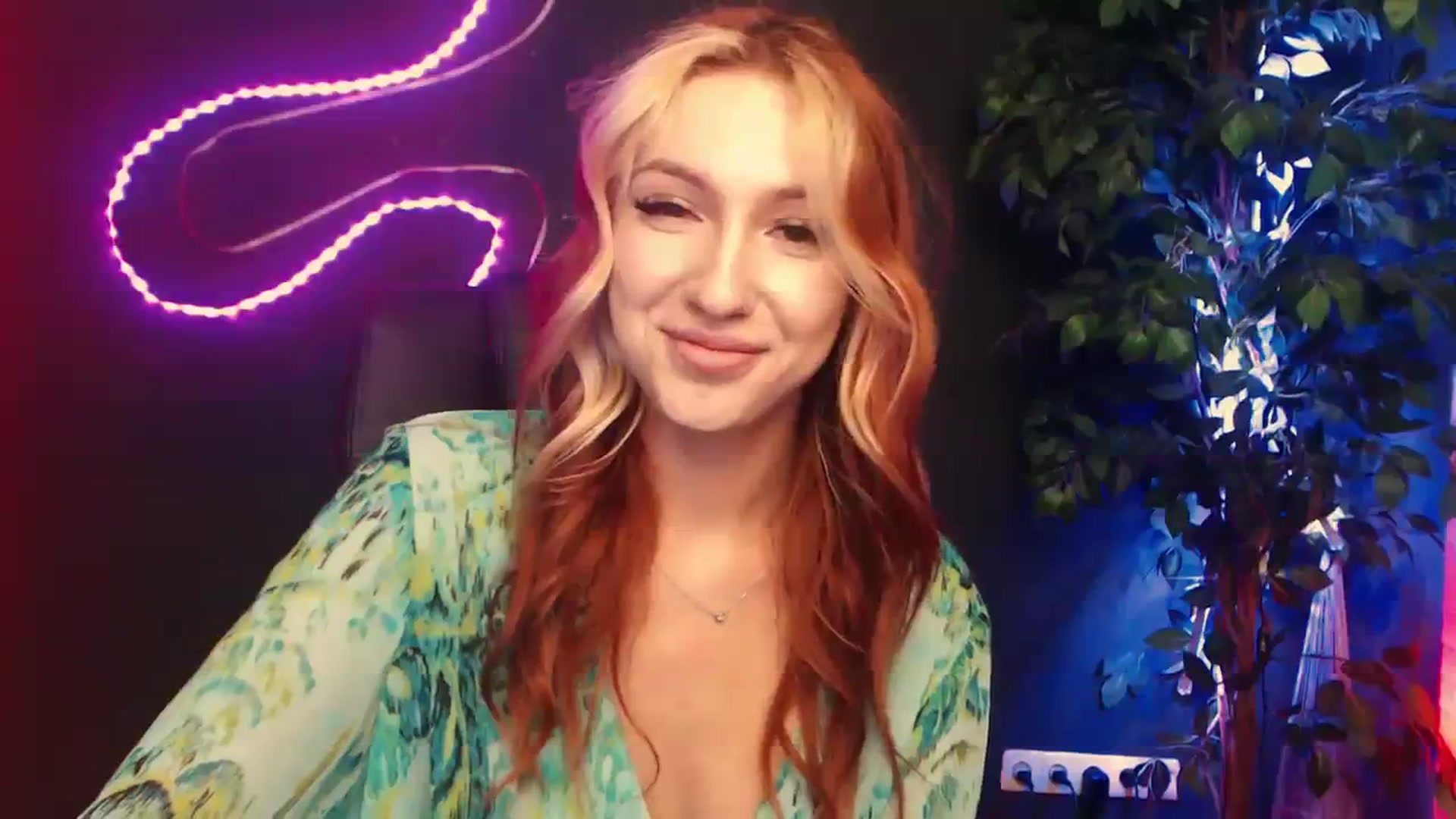 Gallery image thumbnail from LovelyGin's myfreecams stream on, 11/08/2023, 15:53 image 3 of 20
