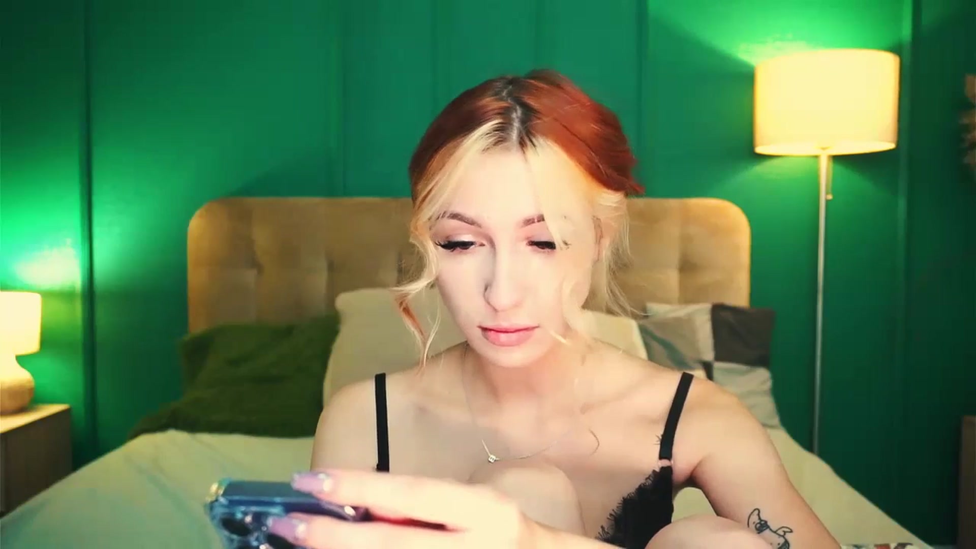 Gallery image thumbnail from LovelyGin's myfreecams stream on, 11/14/2023, 17:25 image 19 of 20