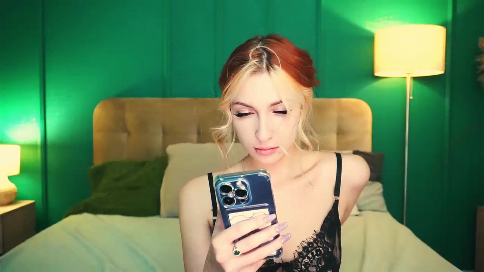Gallery image thumbnail from LovelyGin's myfreecams stream on, 11/14/2023, 17:25 image 6 of 20